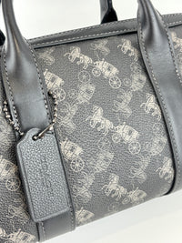 Gotham Duffle 24 With Horse And Carriage Print