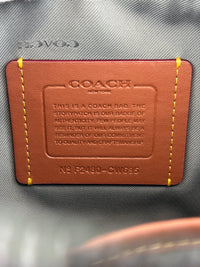 Gotham Duffle 24 With Horse And Carriage Print