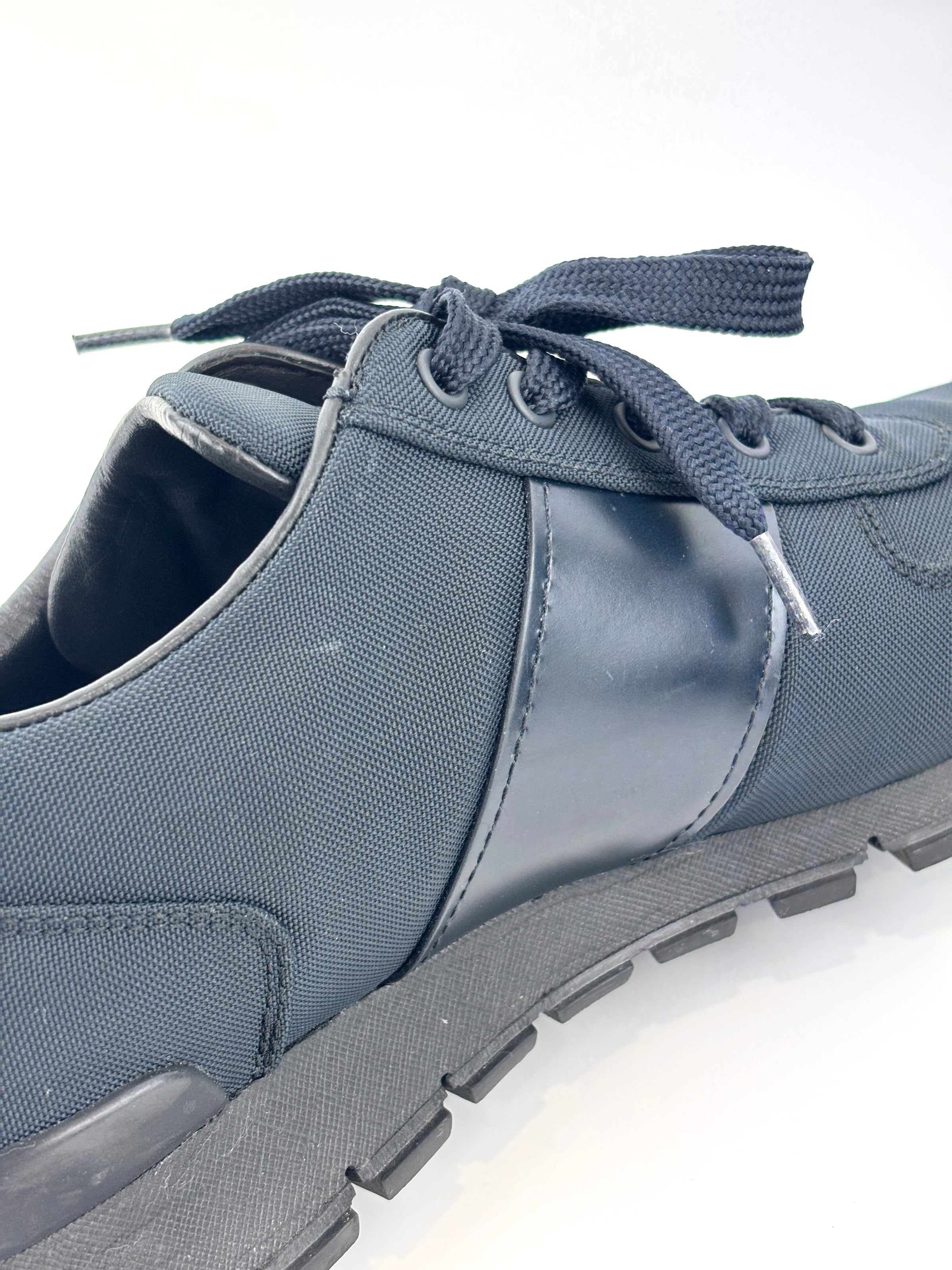 Match Canvas / Leather Lace-Up Trainers in Black Size 8 - Glampot