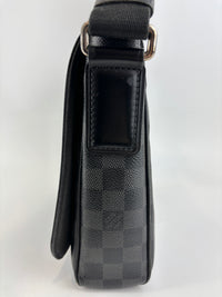 District PM Messenger Damier Graphite Bag