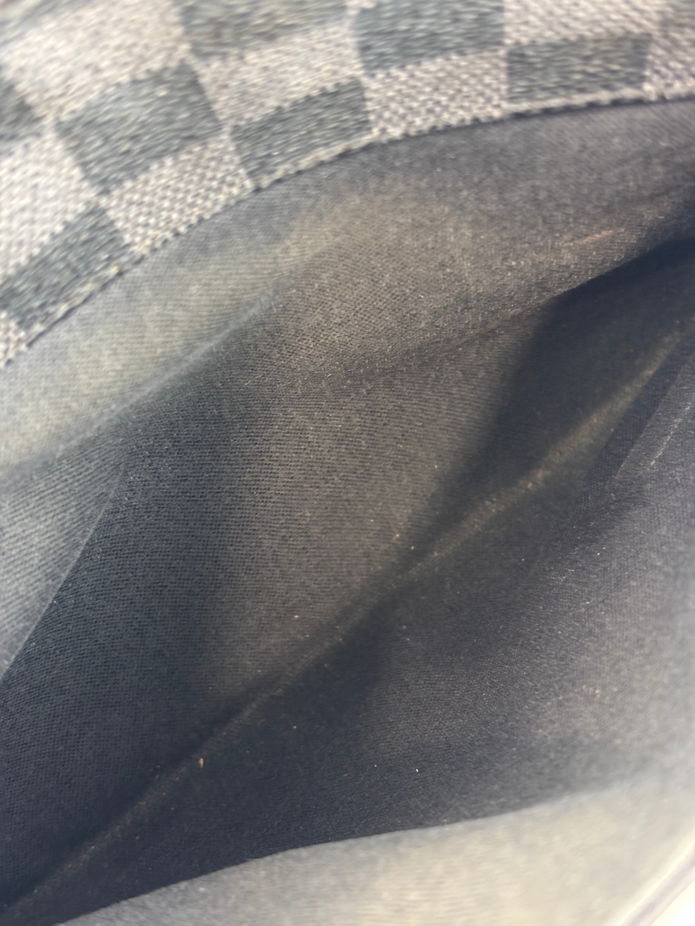 District PM Messenger Damier Graphite Bag