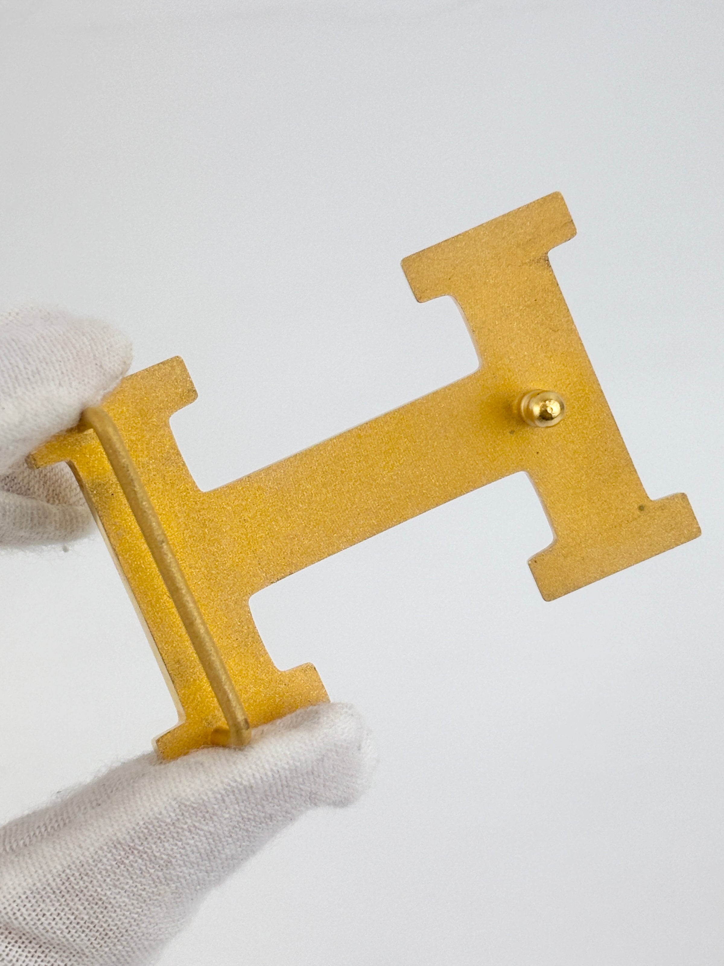 32mm H Gloss Gold Buckle + Black Box / Gold Epsom Leather Strap 70 cm