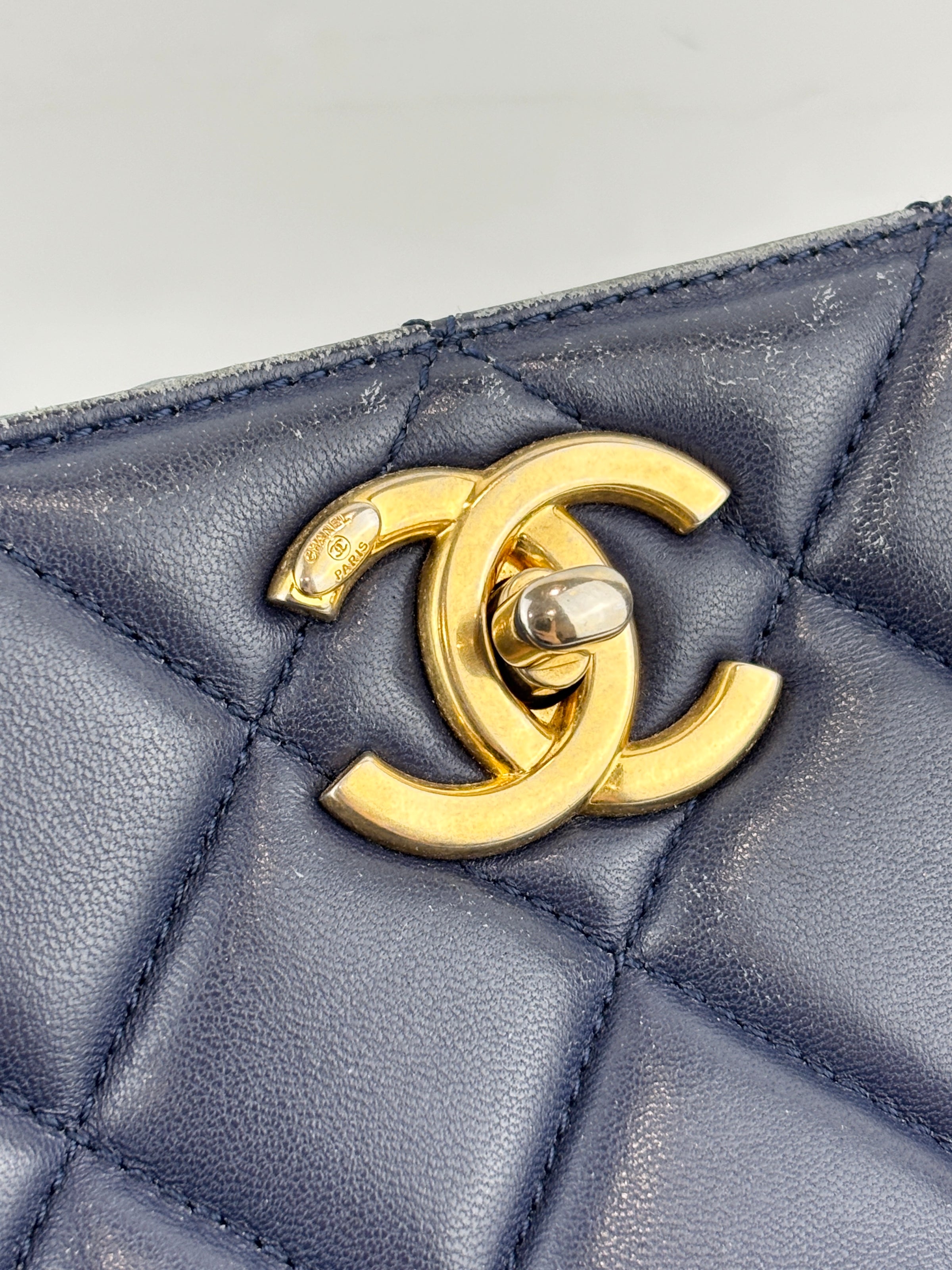 A67620 Navy Matelasse Calfskin Seasonal Open Tote GHW