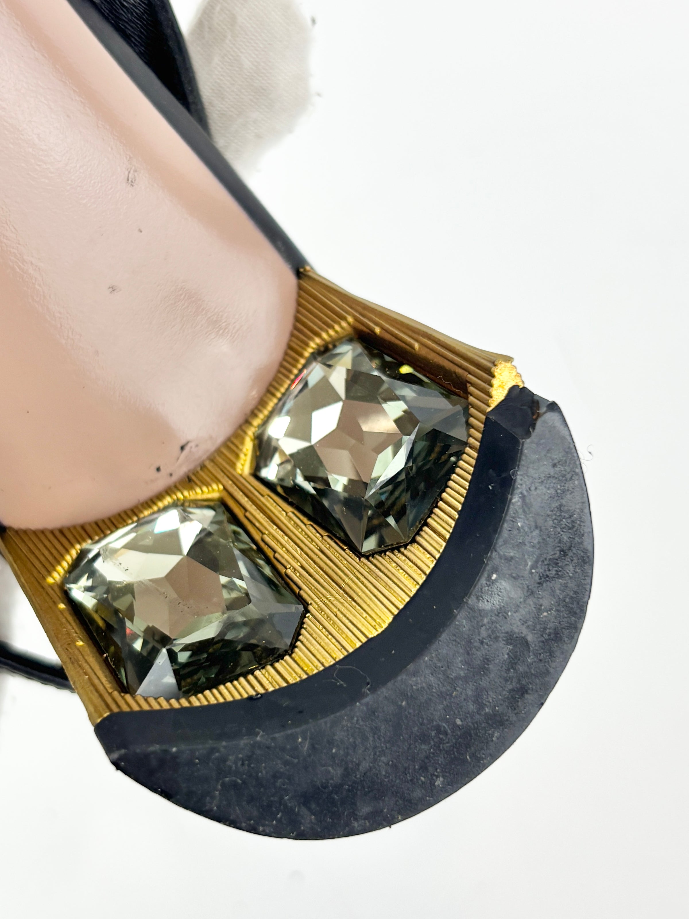 Arielle Swarovski Crystal Embellished Leather Slingback Pumps Size 35.5