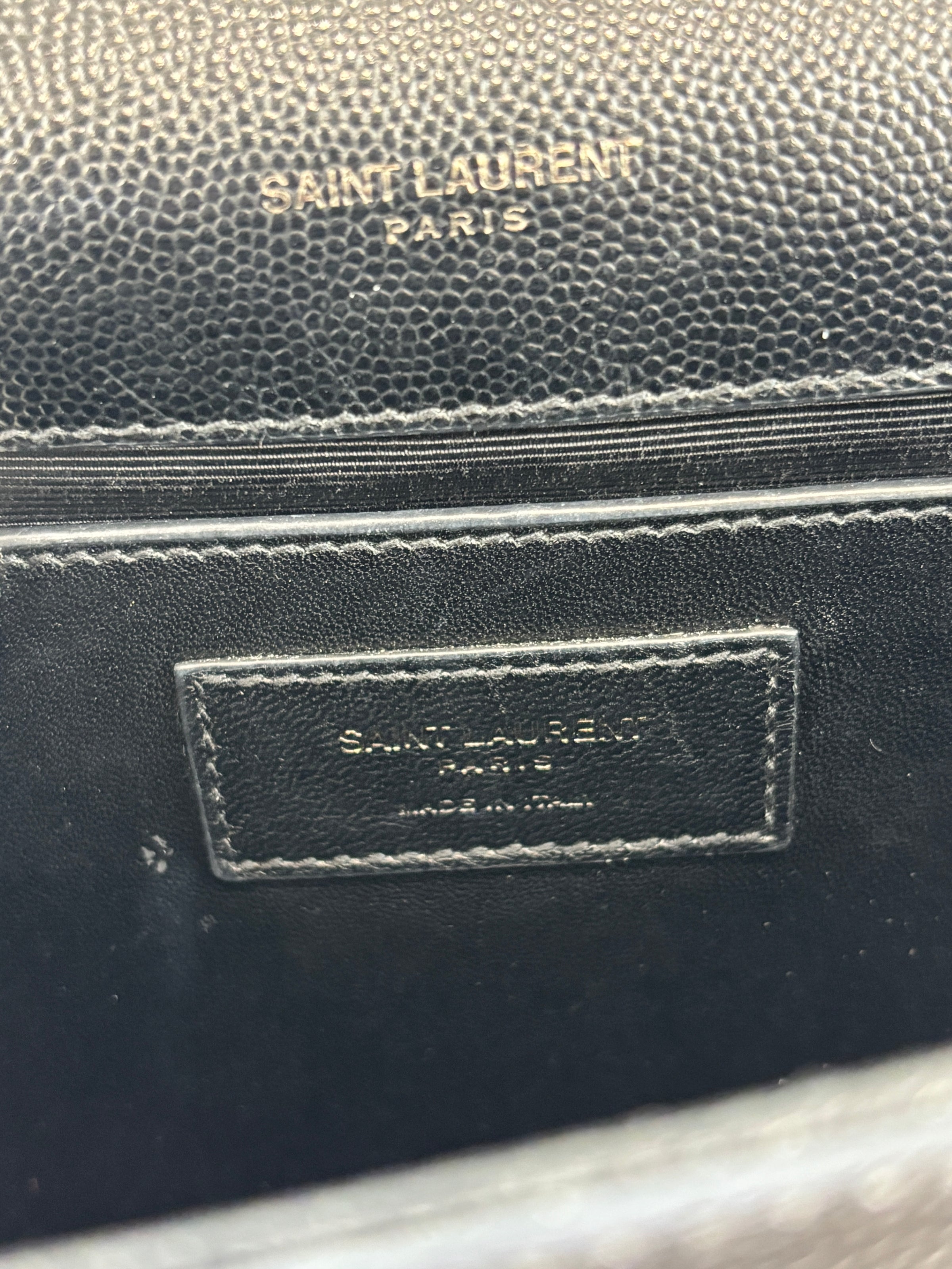 Kate Medium "So Black" Grain de Poudre Embossed Black