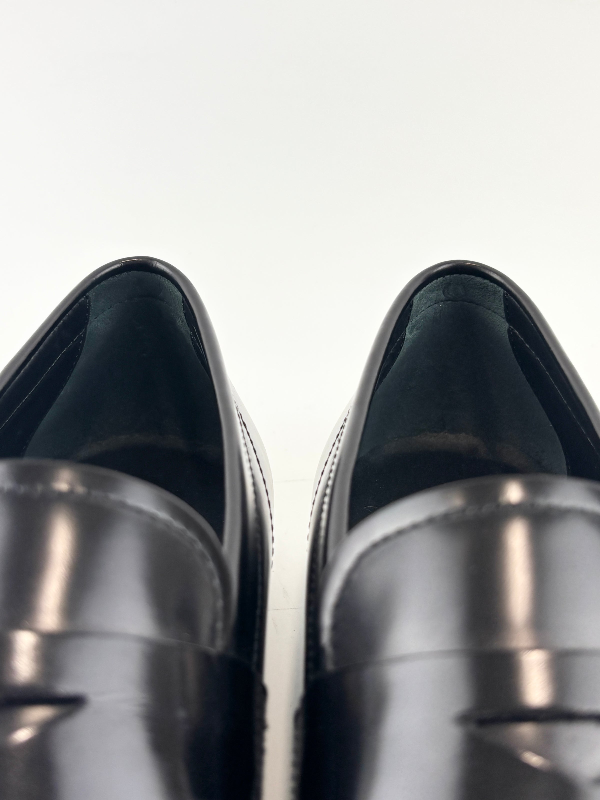 Men’s Smooth Leather Loafers in Black Size 5