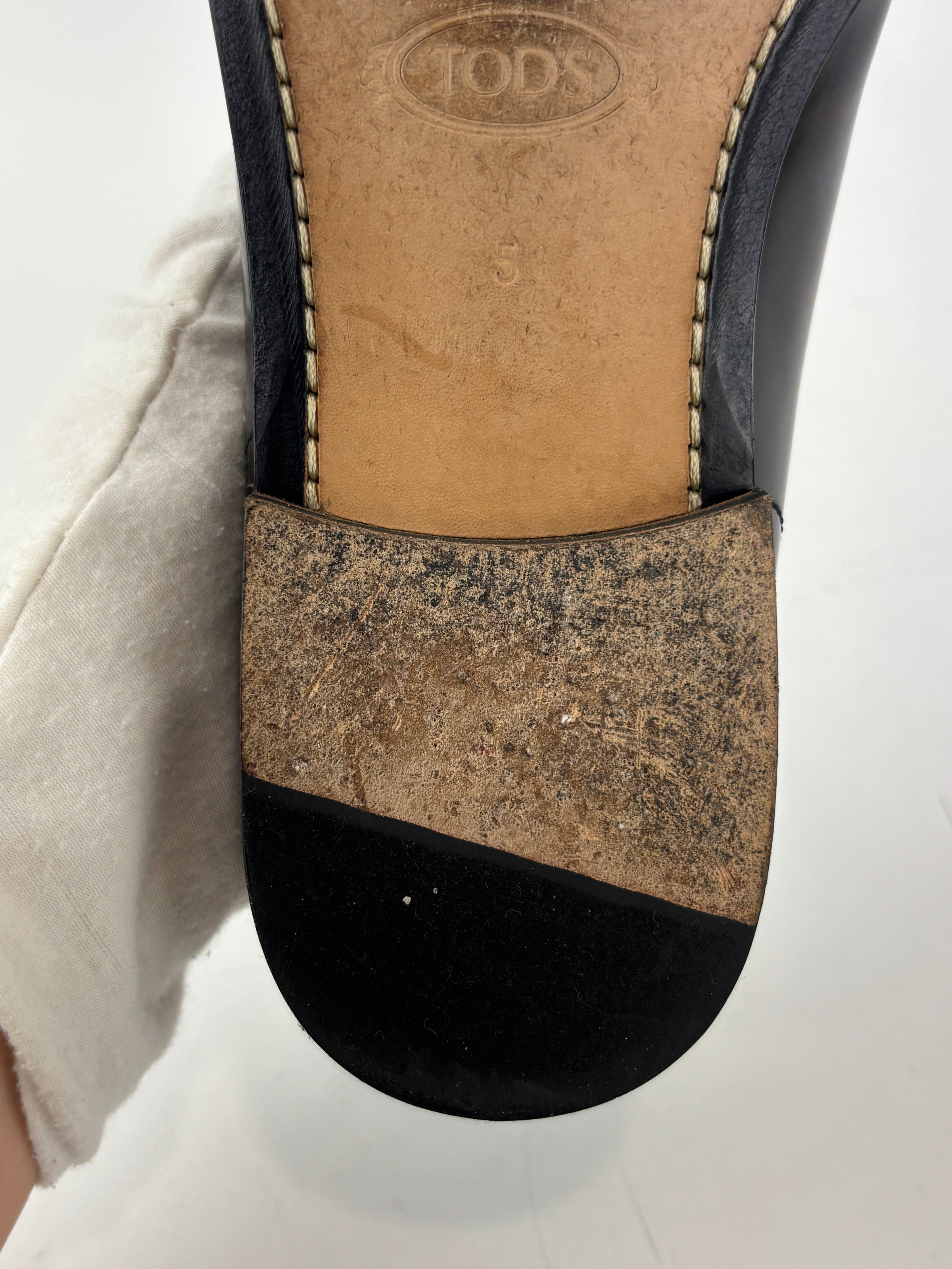 Men’s Smooth Leather Loafers in Black Size 5