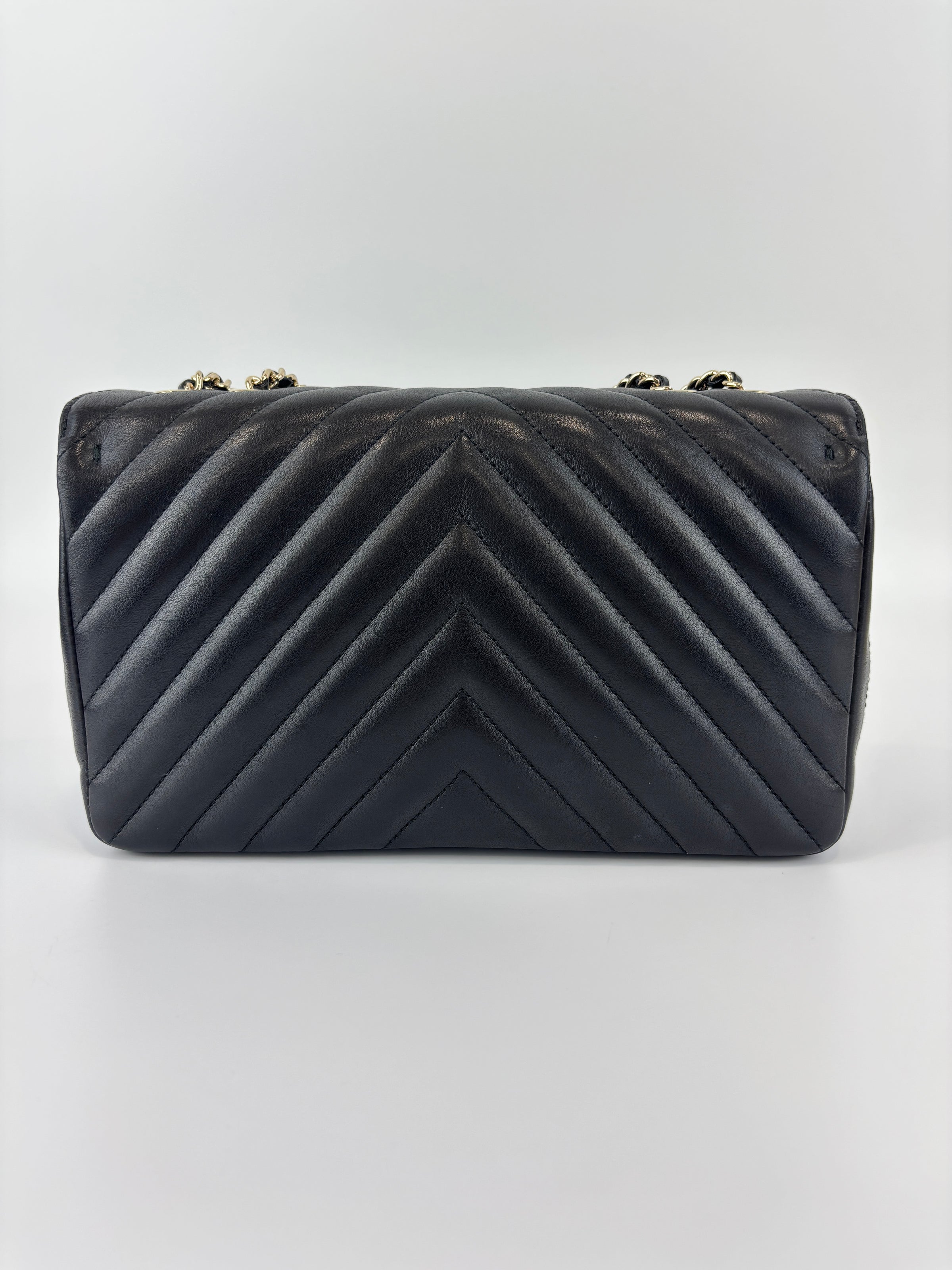 A91586 Chevron Quilted Small Statement Flap Black Calfskin
