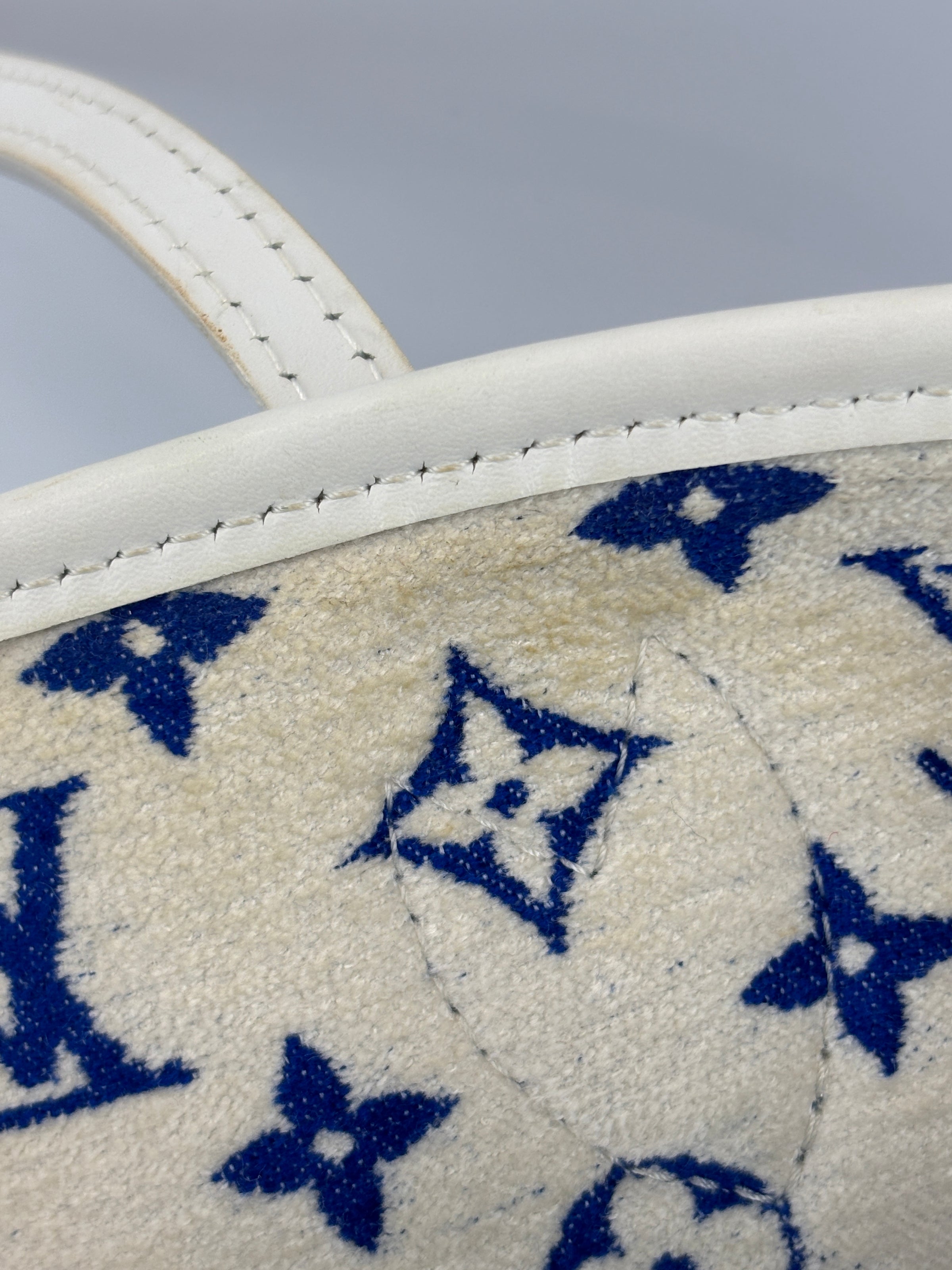 M46220 Neverfull MM Bleu Jacquard Velvet Limited-Edition LV Match Collection