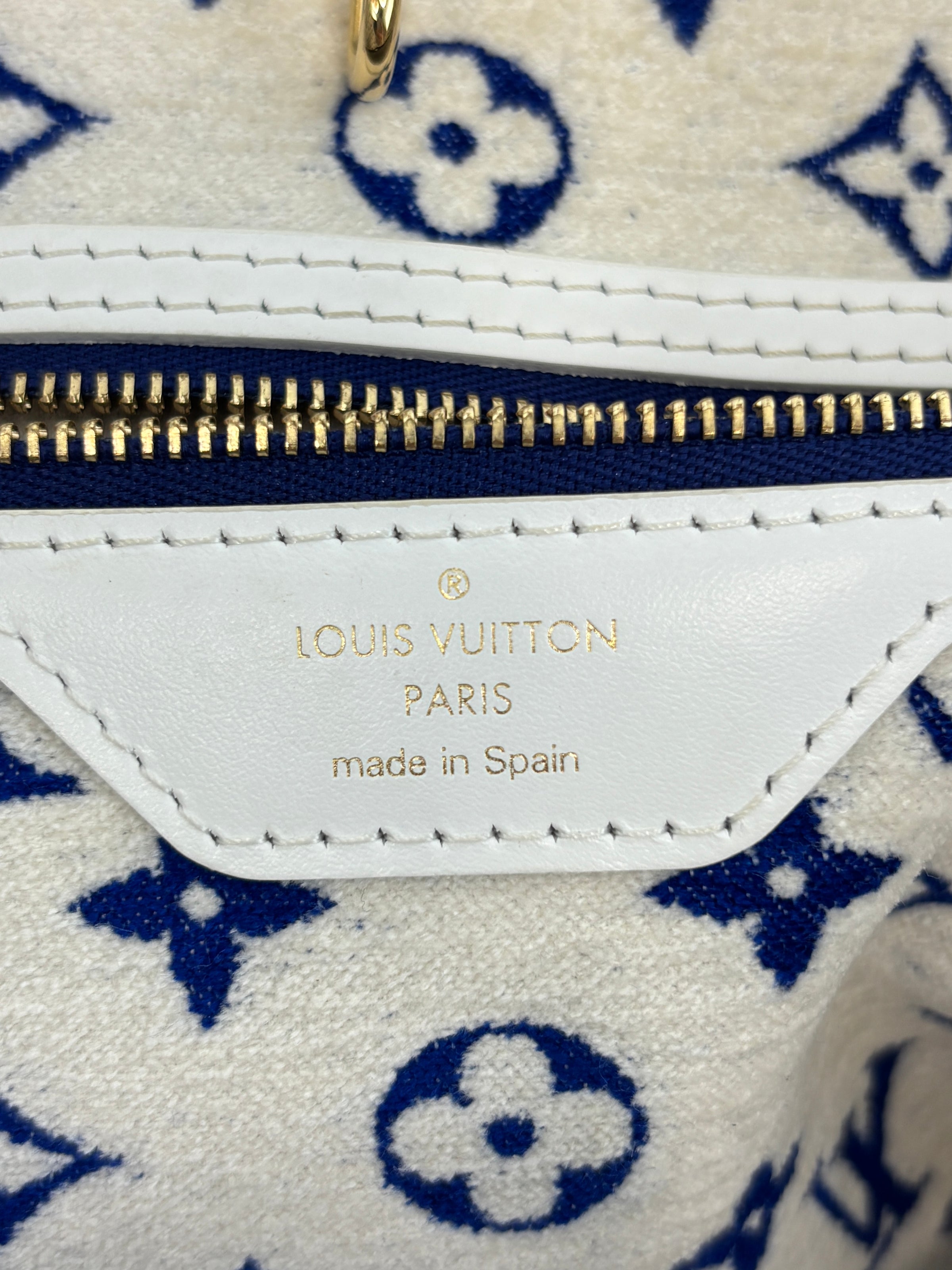 M46220 Neverfull MM Bleu Jacquard Velvet Limited-Edition LV Match Collection
