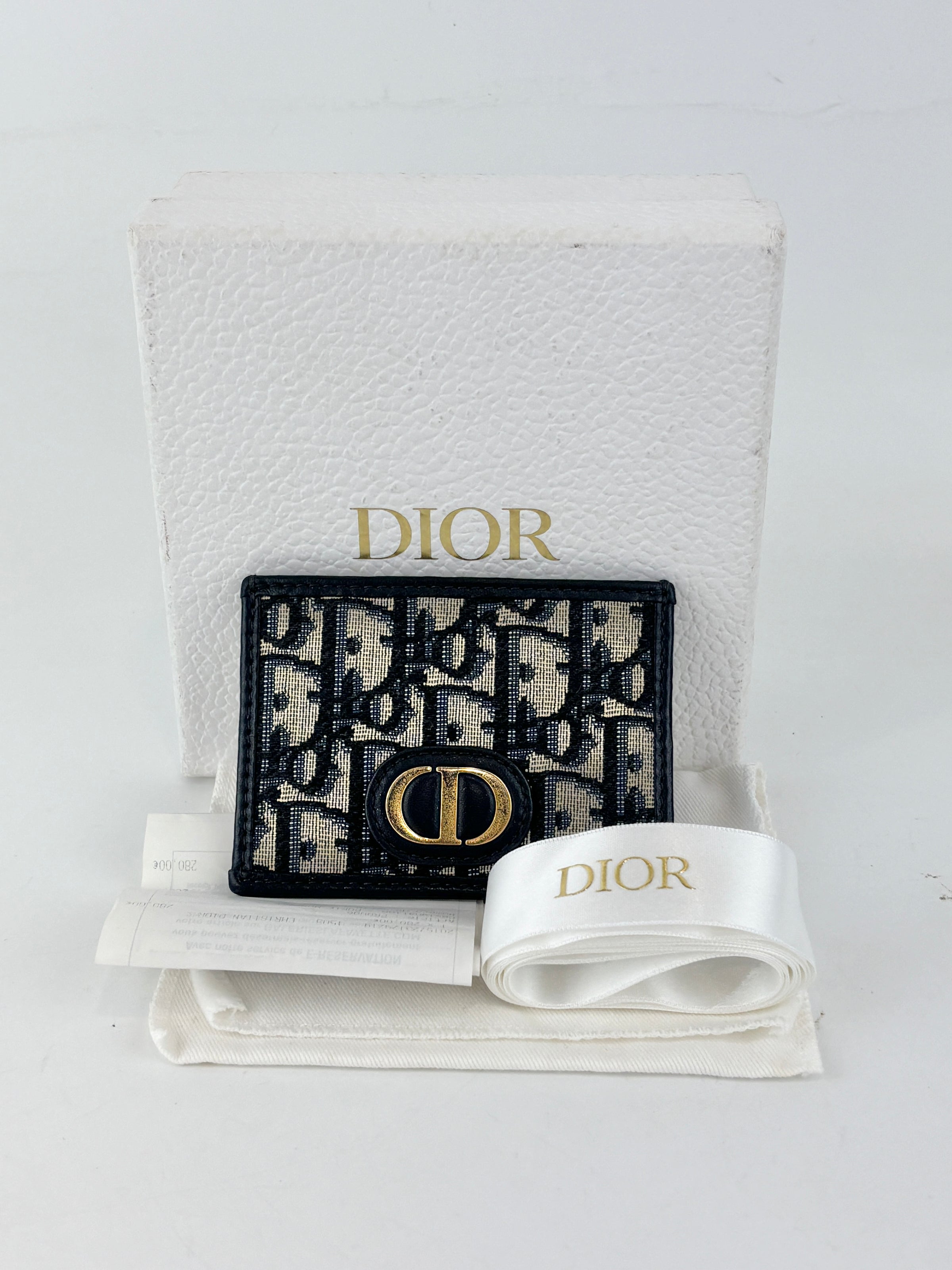 Navy Blue Oblique 30 Montaigne Freesia Card Holder