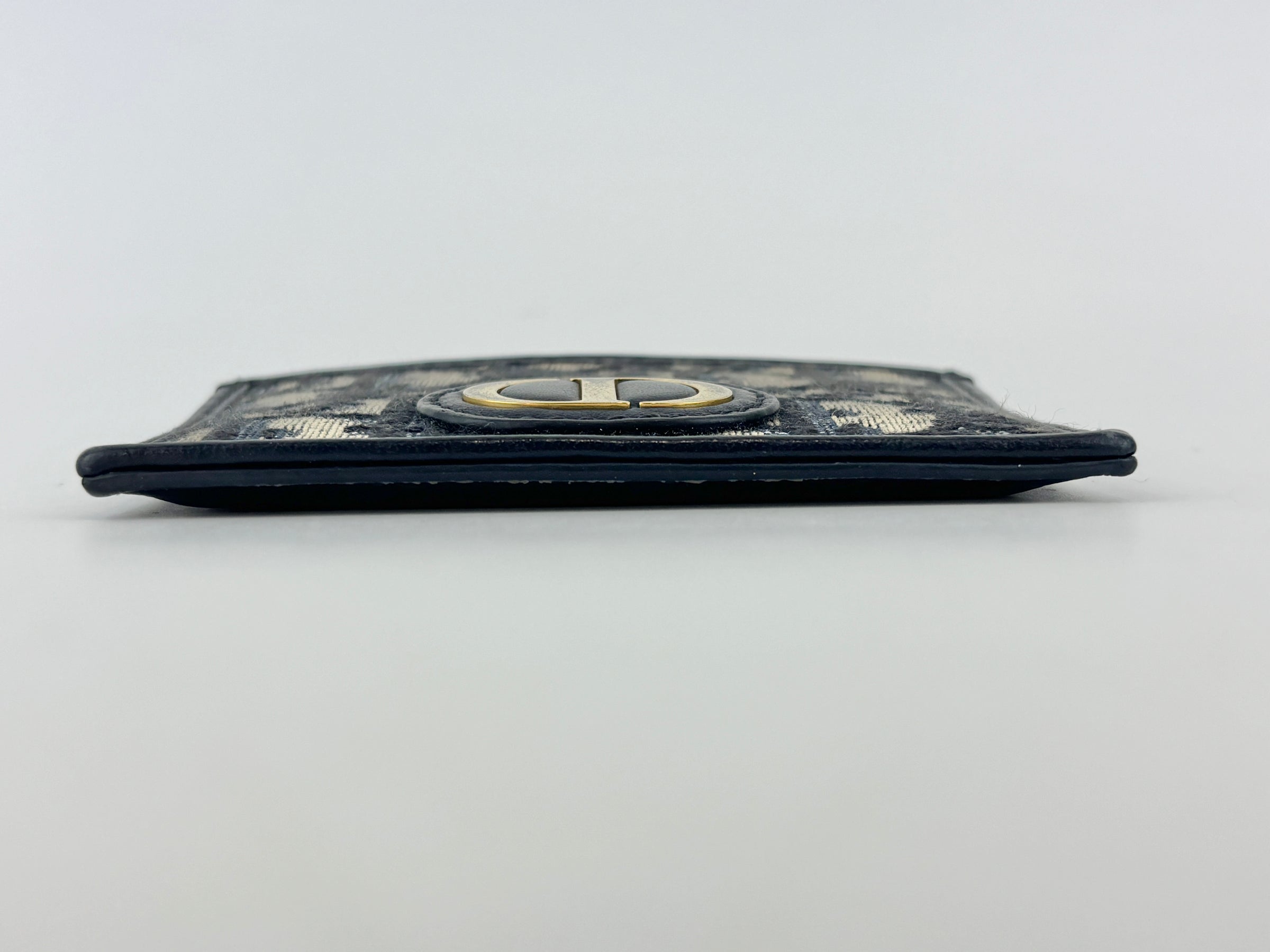 Navy Blue Oblique 30 Montaigne Freesia Card Holder