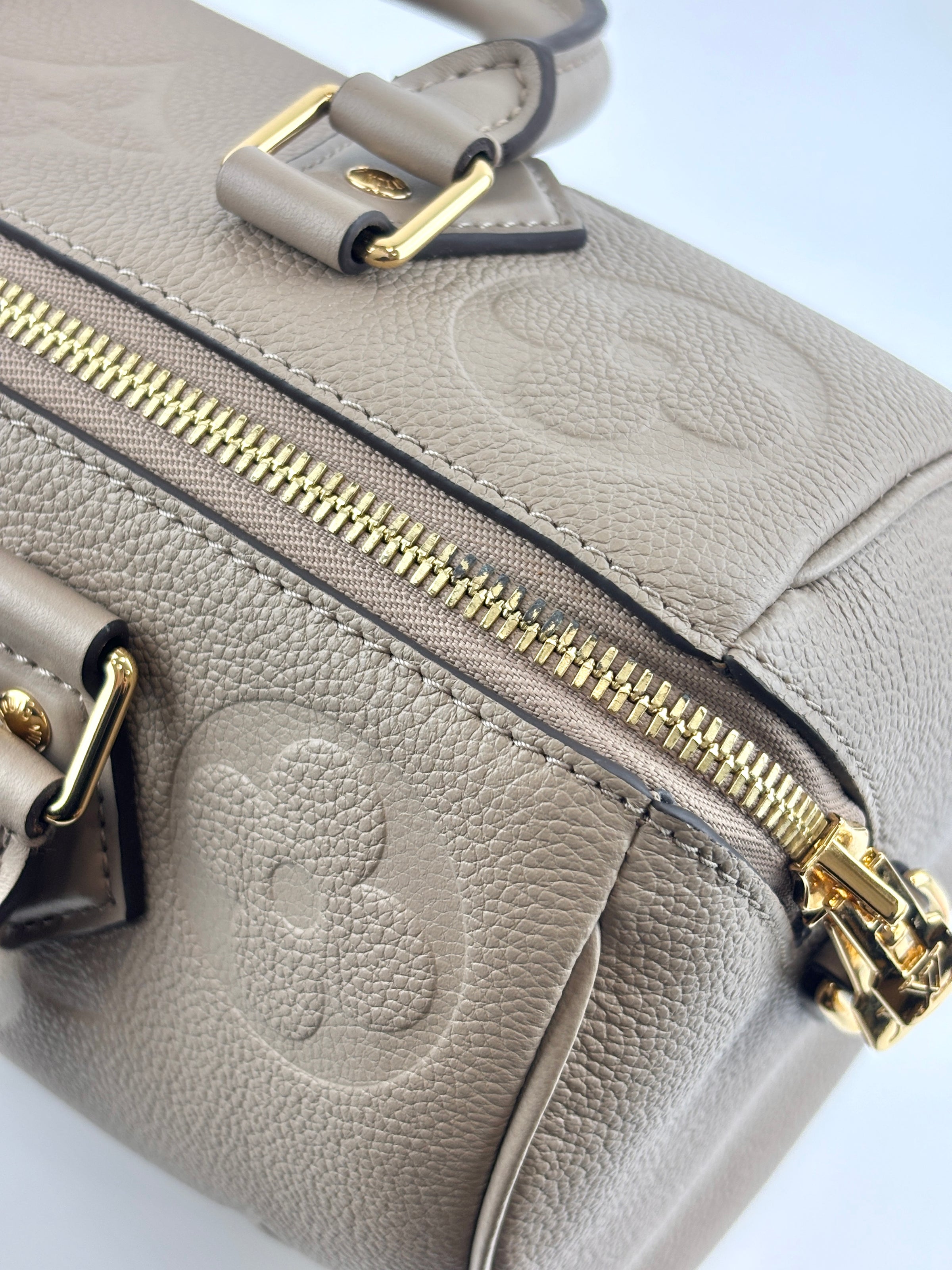 M59273 Speedy Bandouliere 25 Empreinte Leather Tourterelle *chip detected*&nbsp; - Glampot