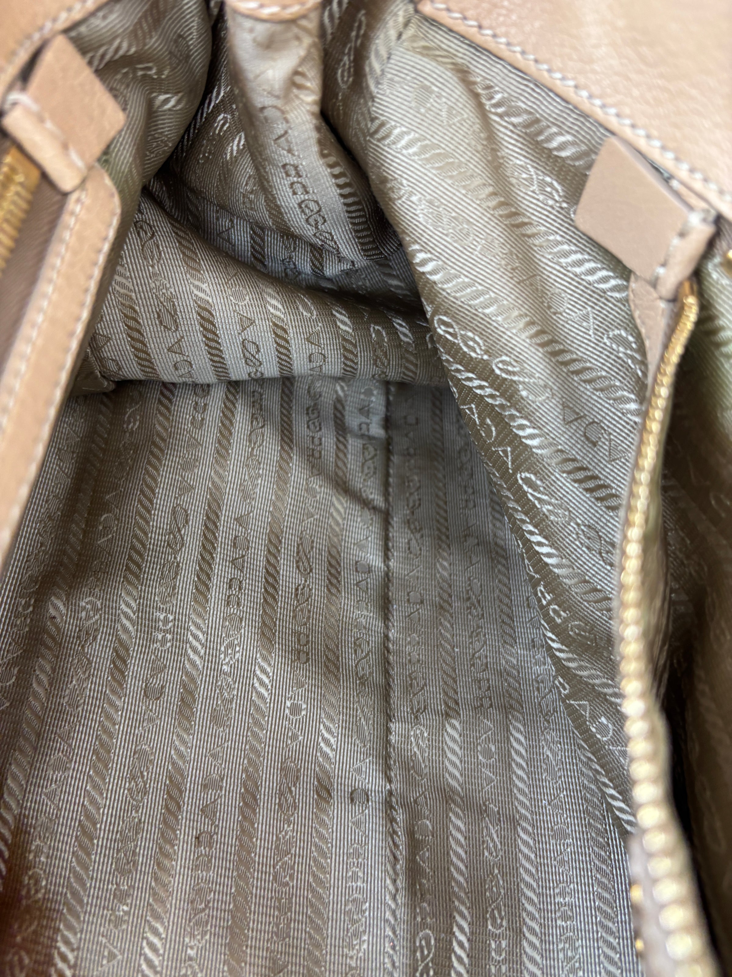 BN2060 Cervo Shopping Tote in Sabbia (Deerskin)