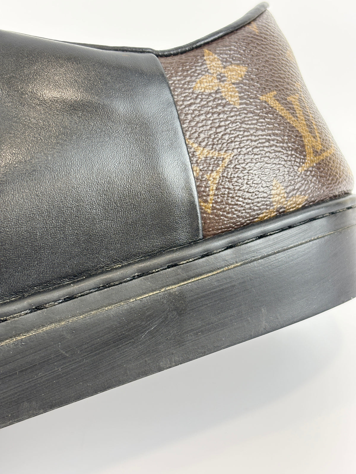 Brown Monogram Canvas & Black Leather Low Top Sneakers Size 9