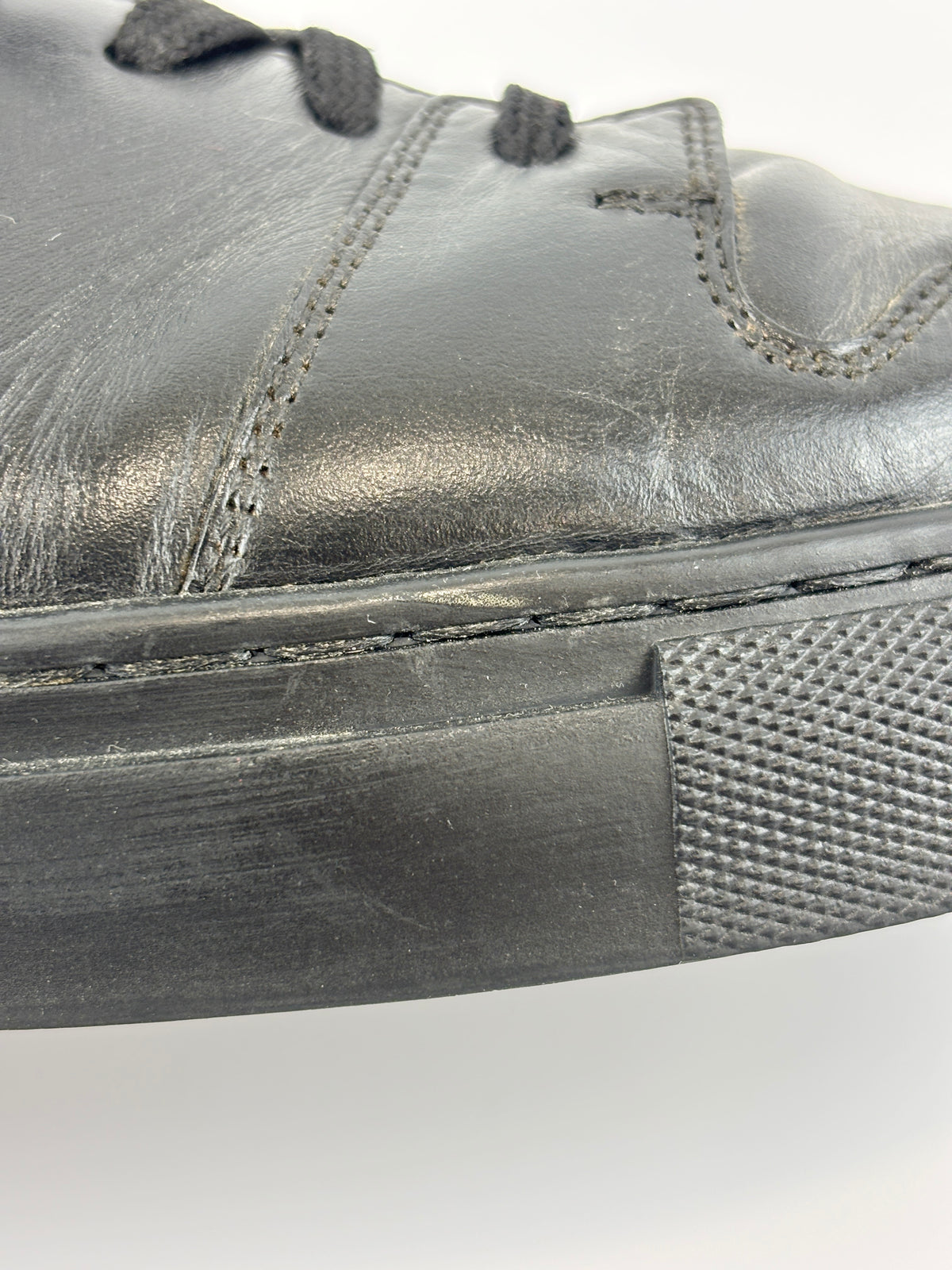 Brown Monogram Canvas & Black Leather Low Top Sneakers Size 9