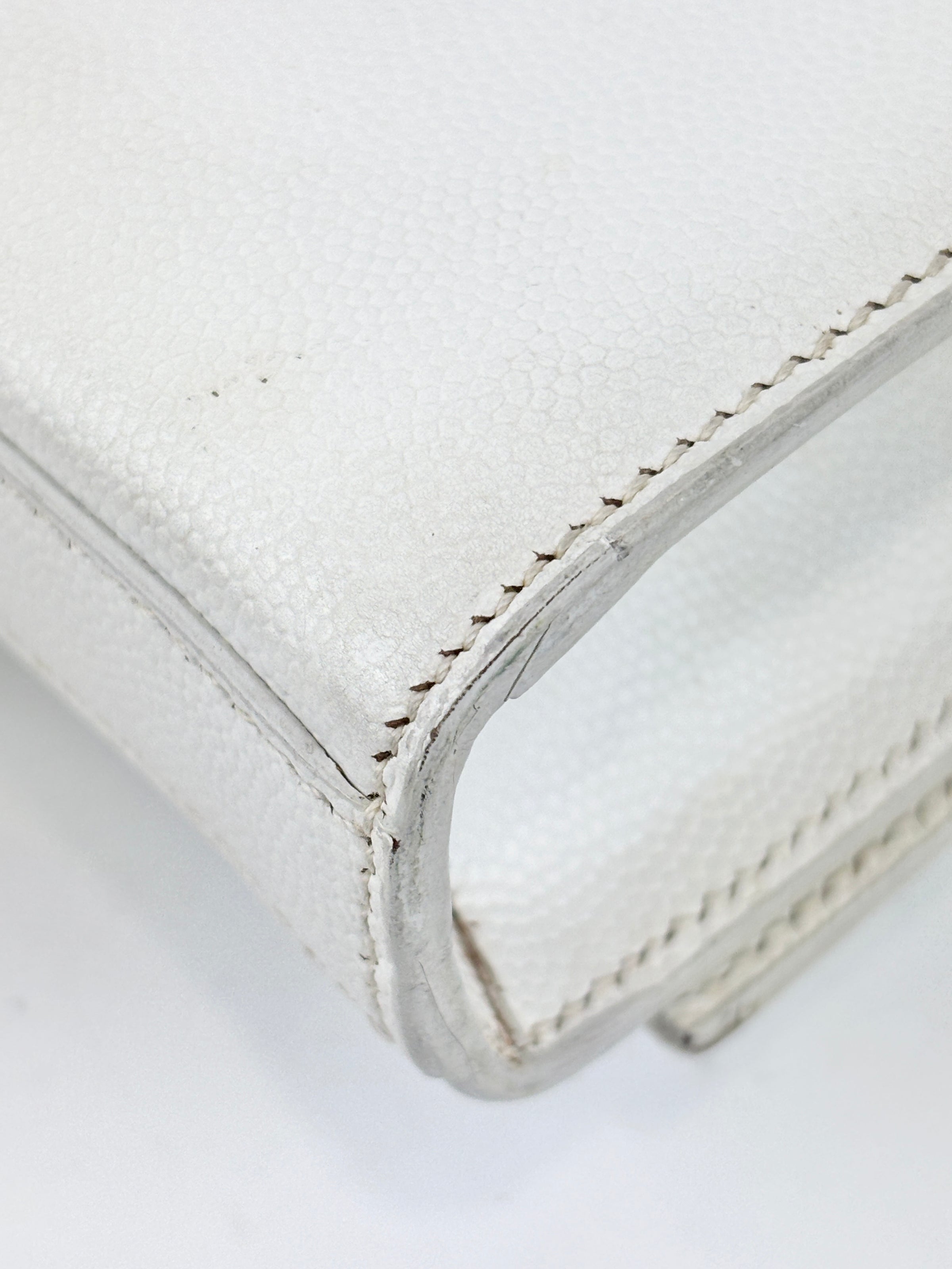 Kate Small in Grain de Poudre Embossed-Leather in White GHW