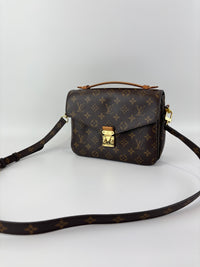 M40780 Pochette Metis Monogram Canvas