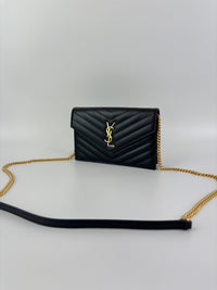 Envelope Chain Wallet in Black Grain de Poudre Embossed Leather