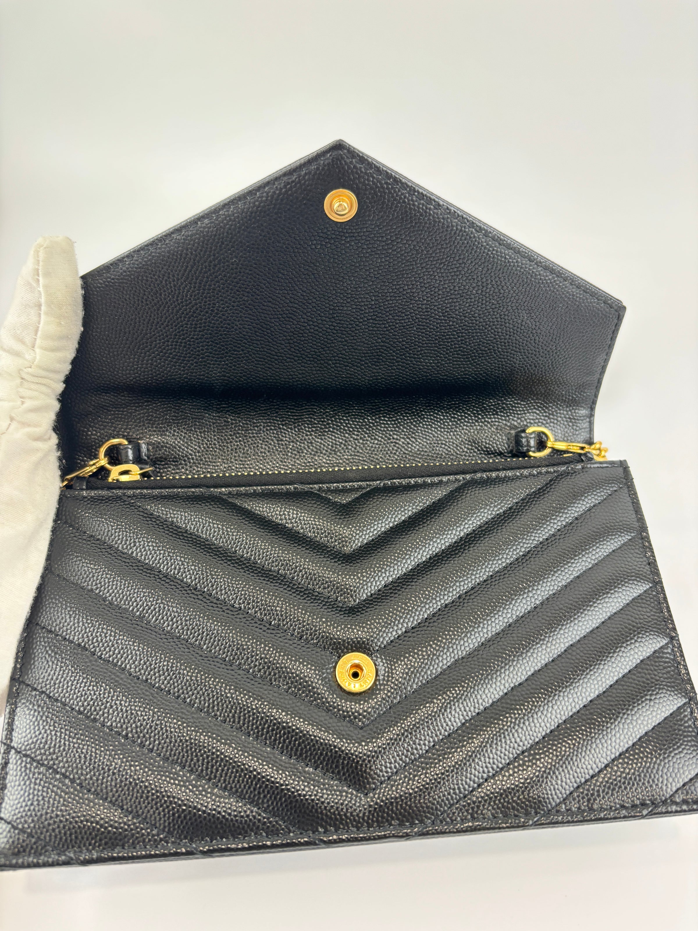 Envelope Chain Wallet in Black Grain de Poudre Embossed Leather