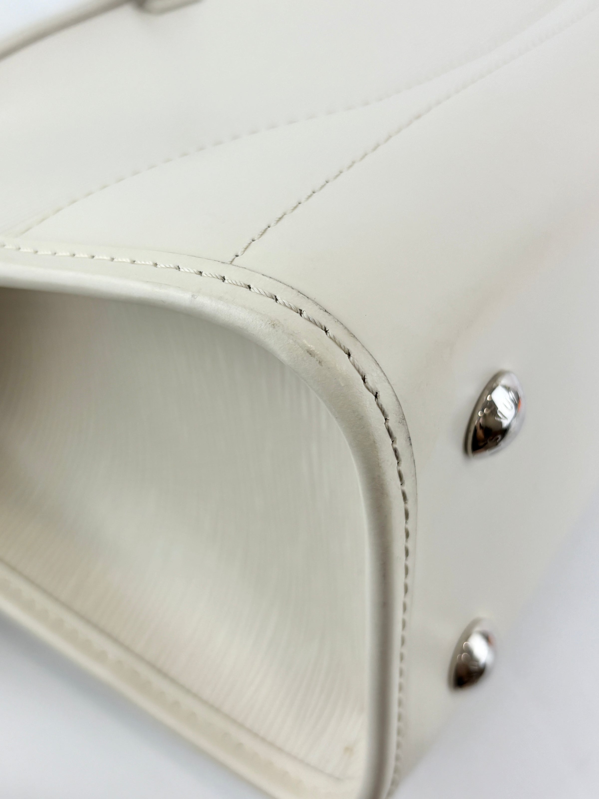 Madeleine GM White Epi