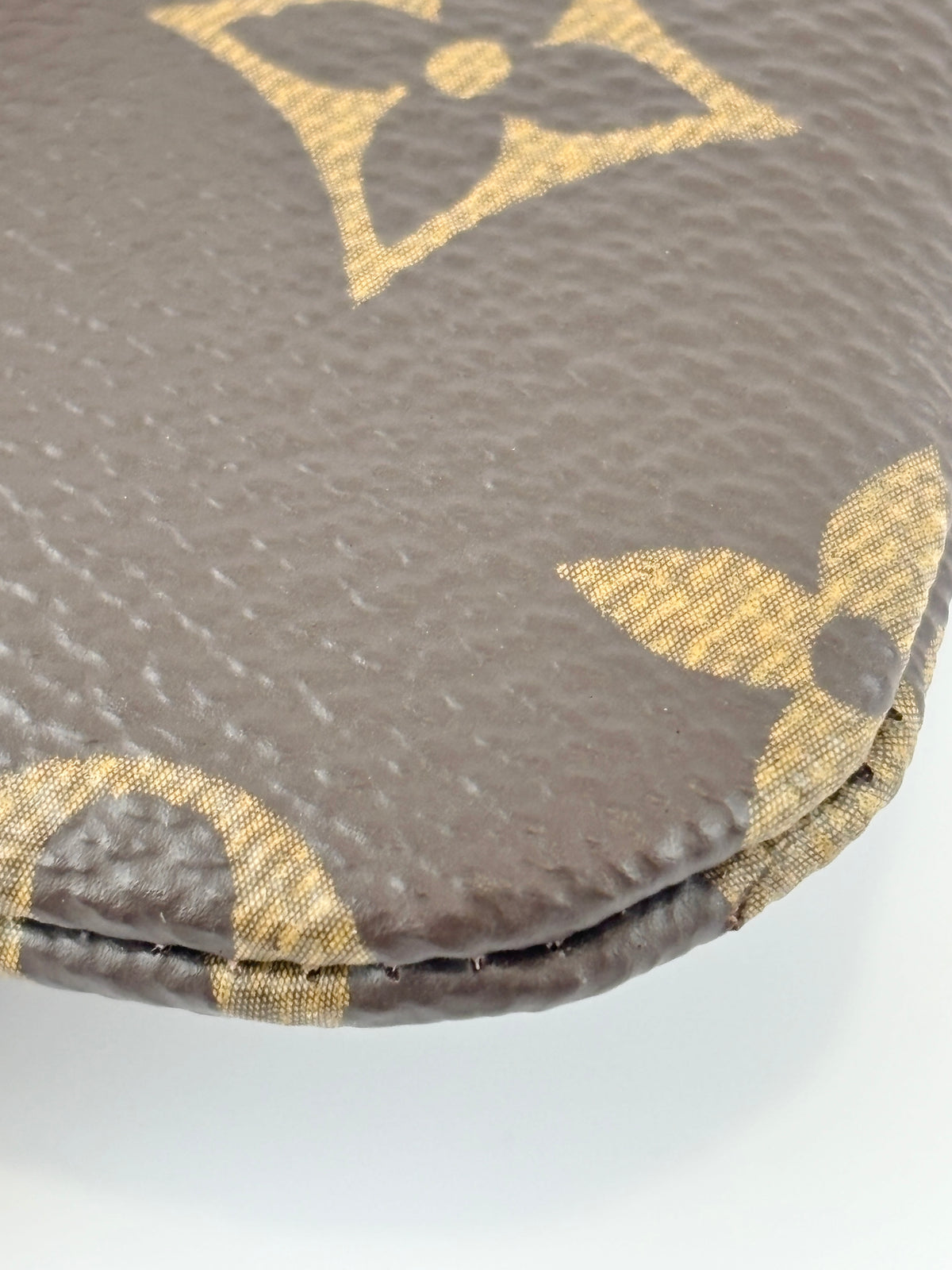 M62650 Pochette Cles PM Key Pouch Monogram Canvas