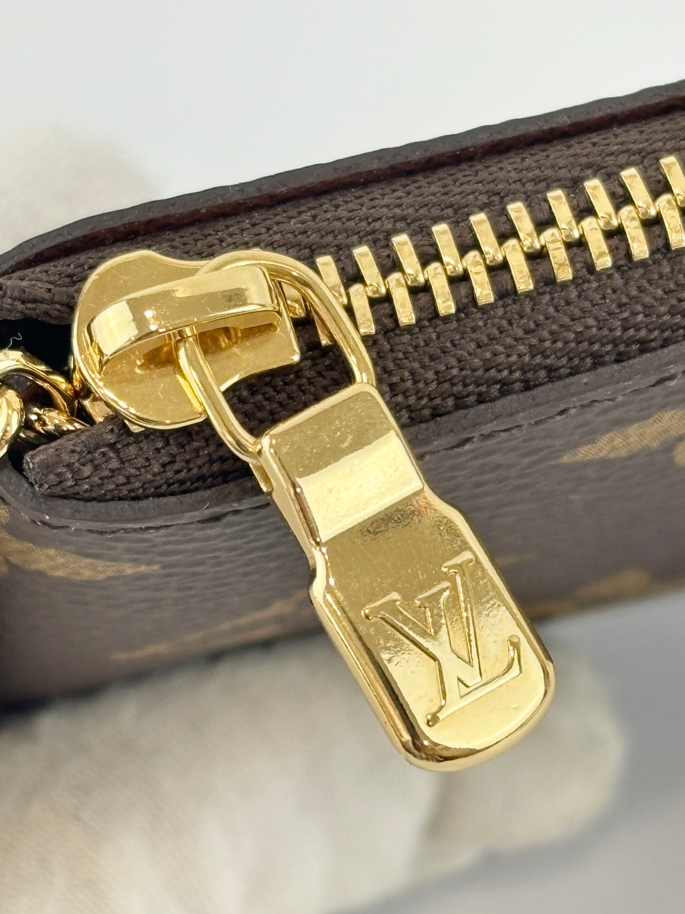 M62650 Pochette Cles PM Key Pouch Monogram Canvas