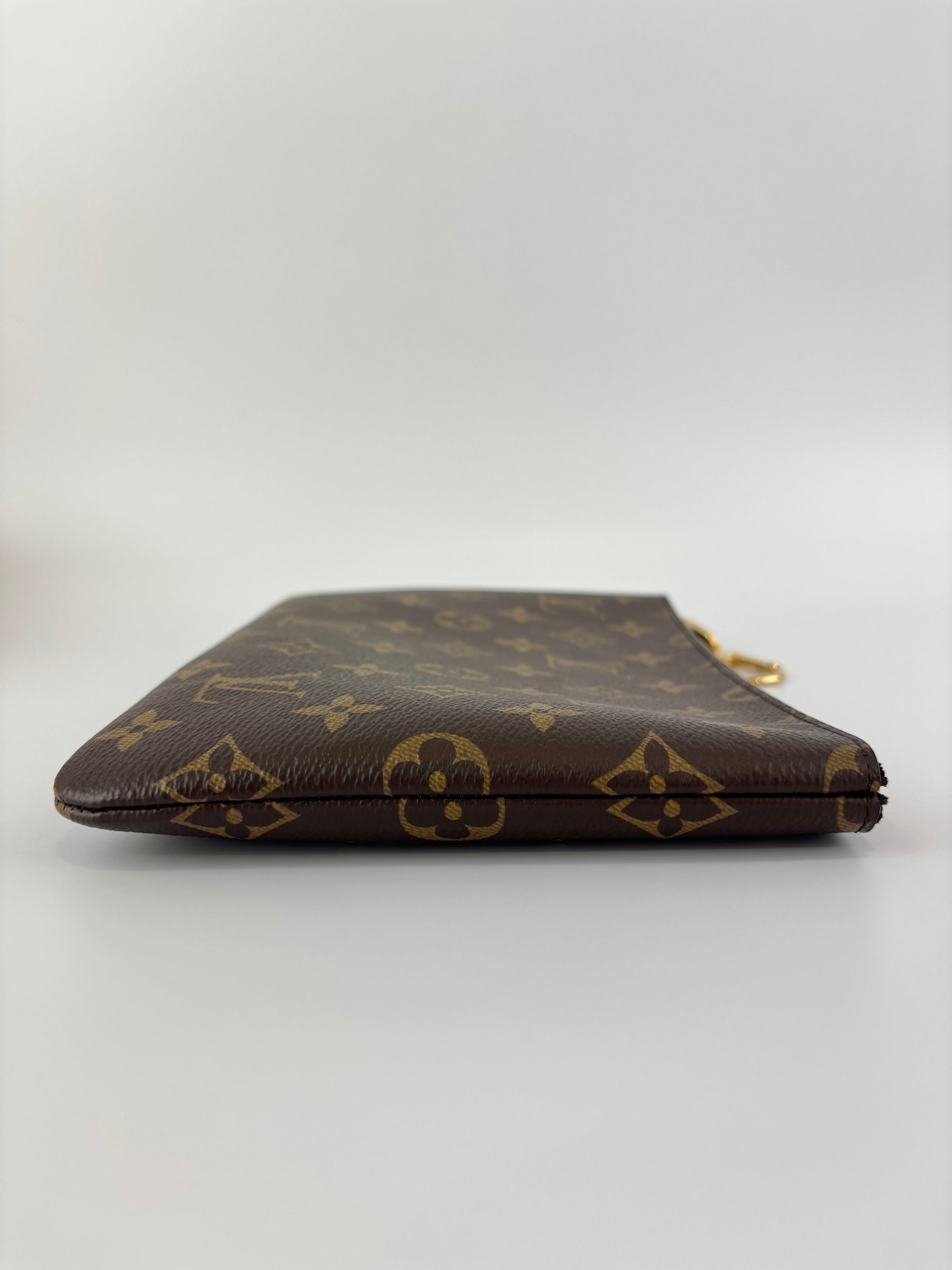 M13560 Monogram Canvas Pouch