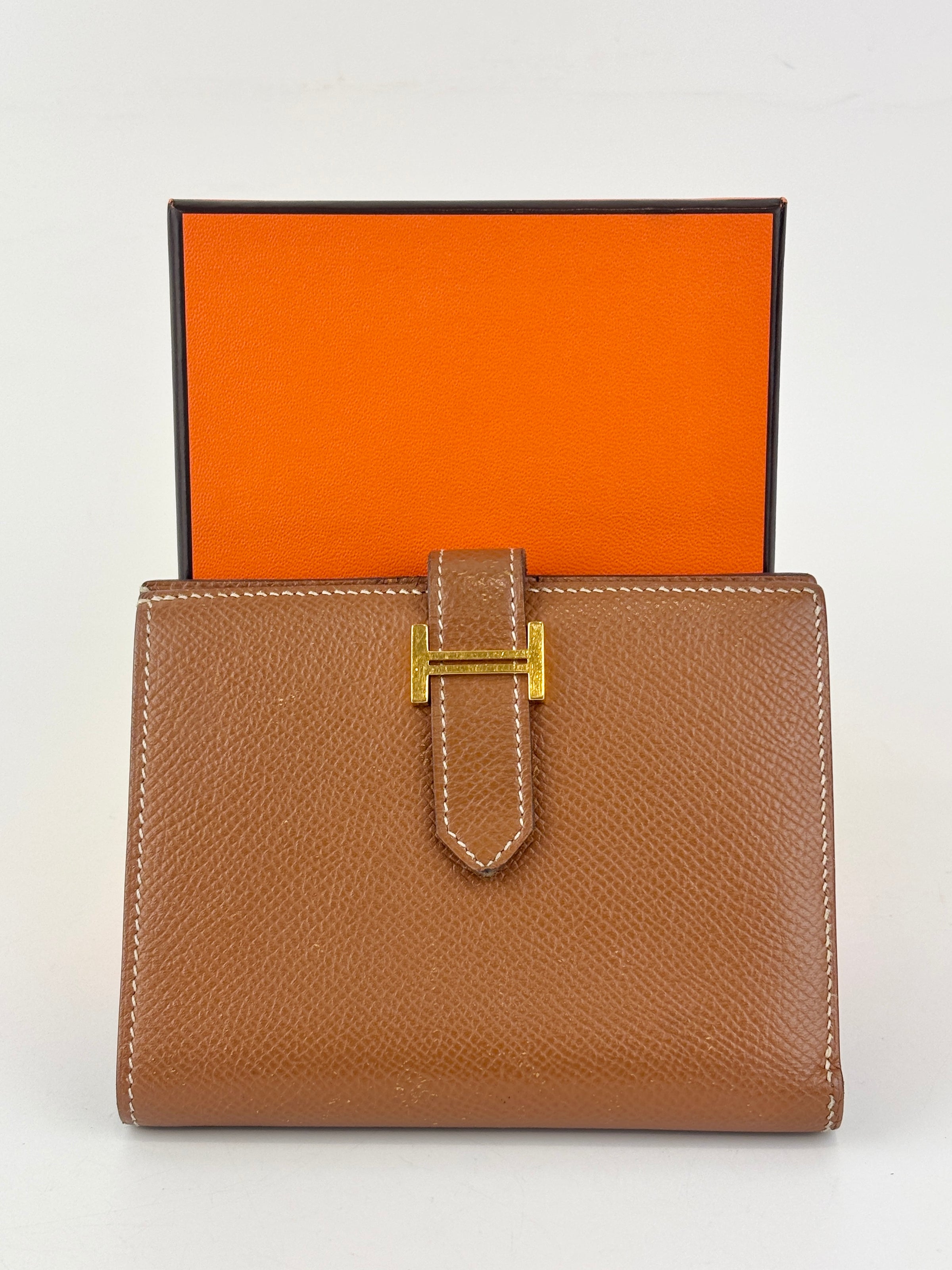 Bearn Compact Wallet in Gold