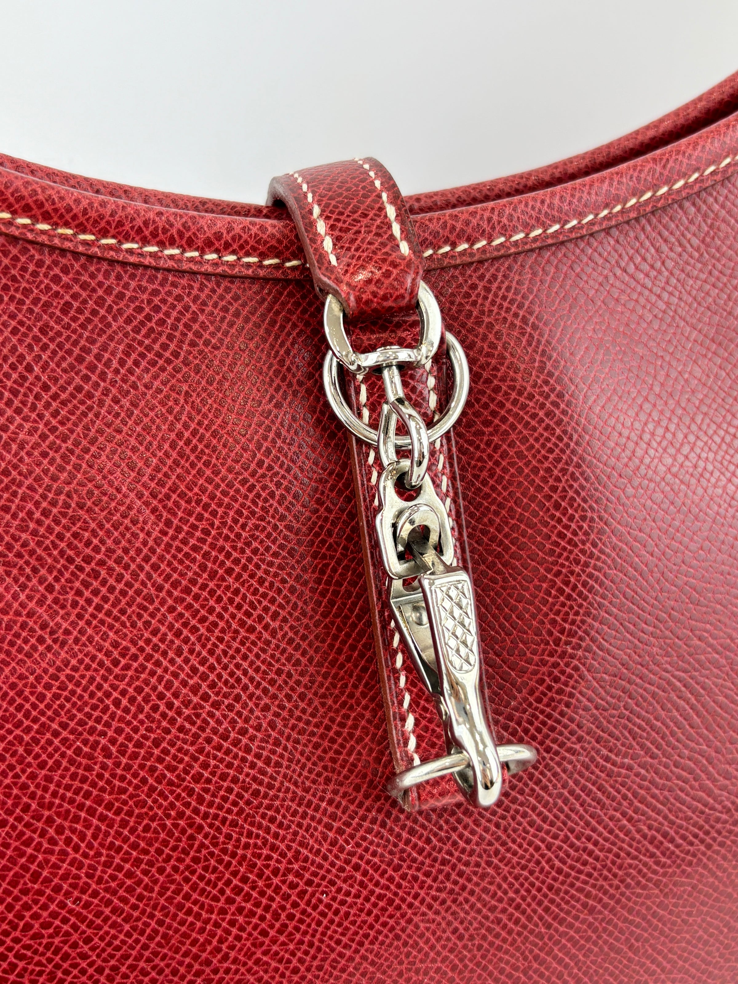 Trim 31 Shoulder Bag in Rouge H