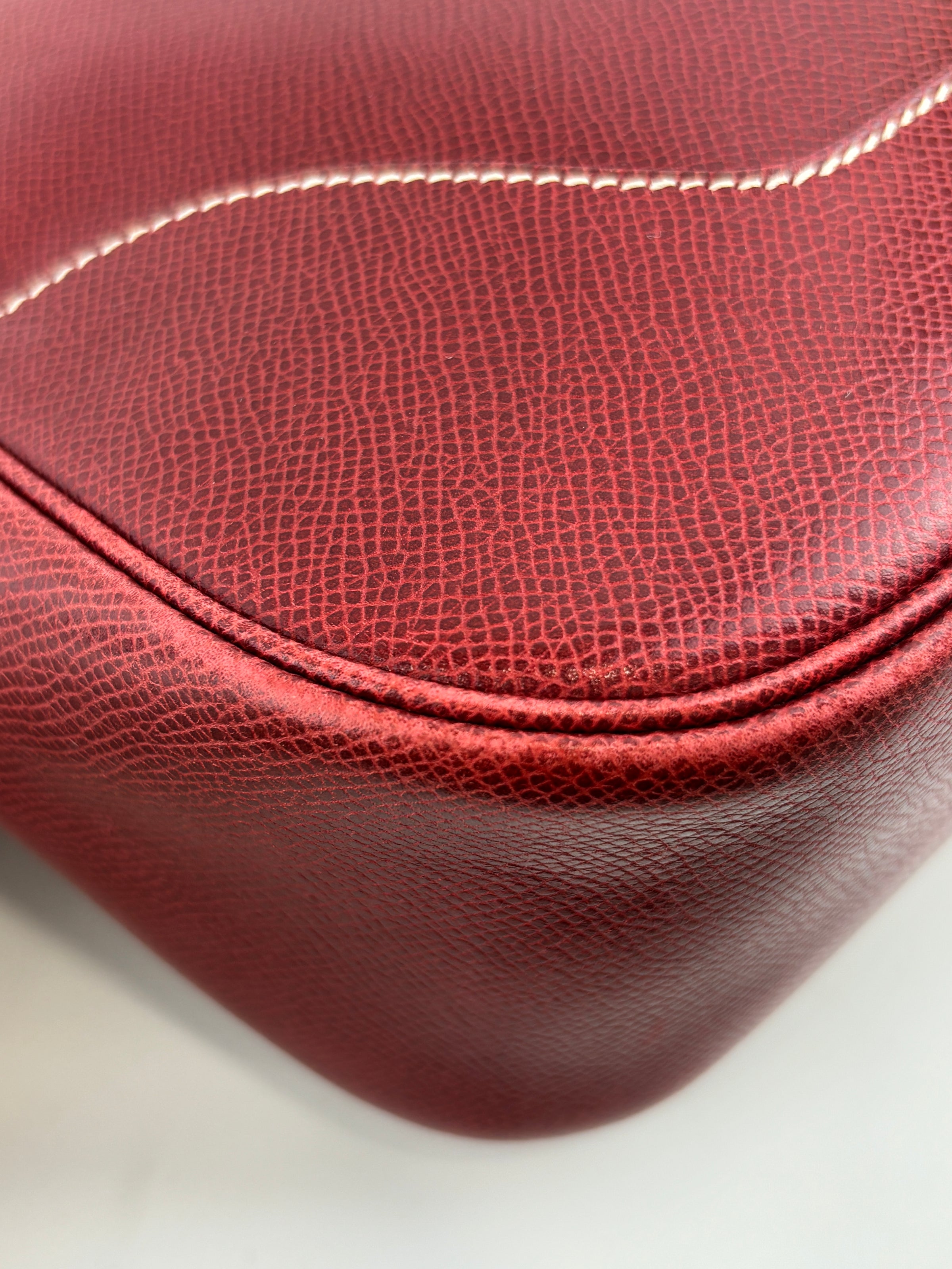Trim 31 Shoulder Bag in Rouge H