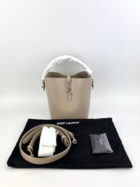 Small Le 37 Bucket Bag in Seasalt