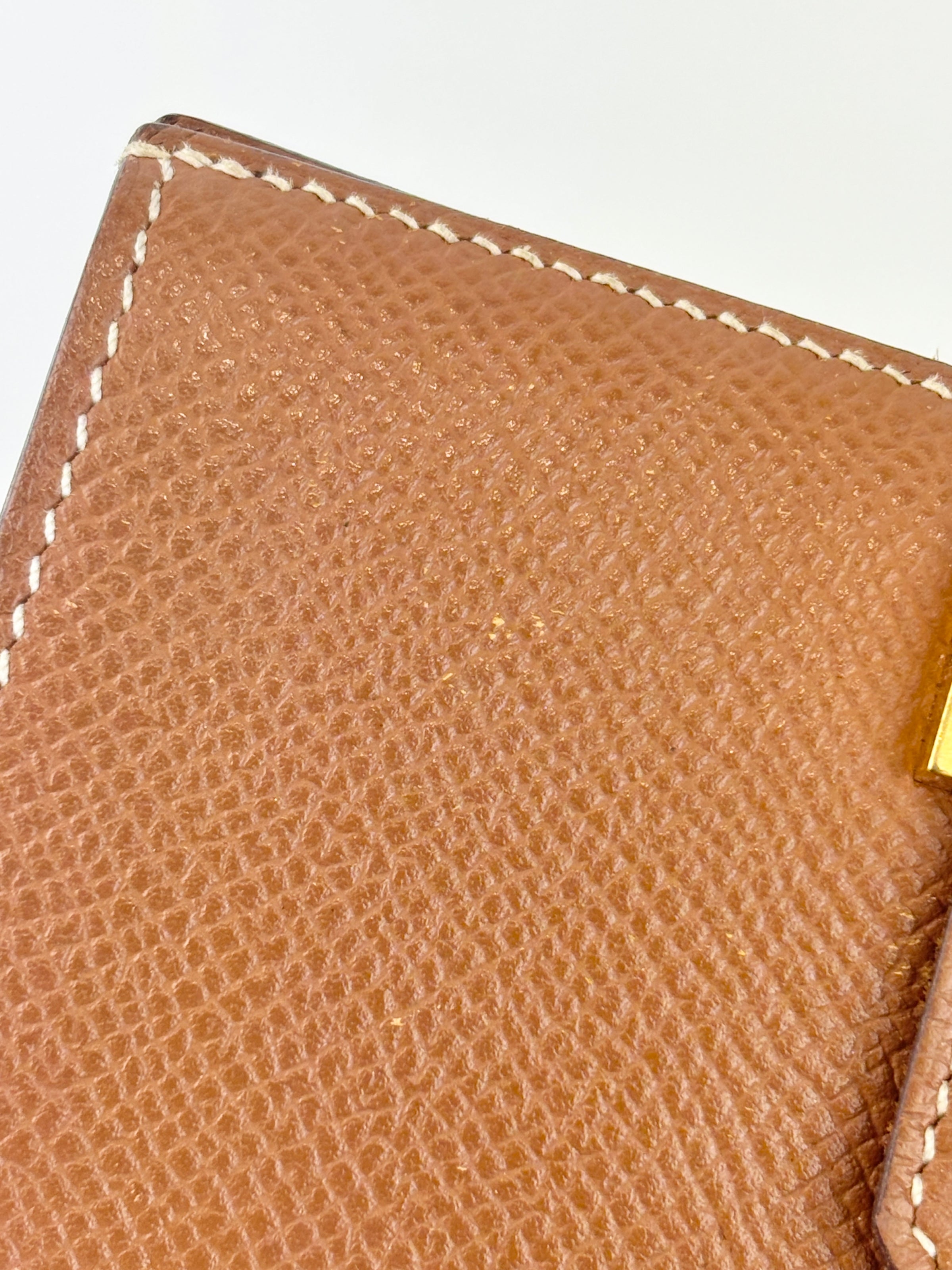 Bearn Compact Wallet in Gold