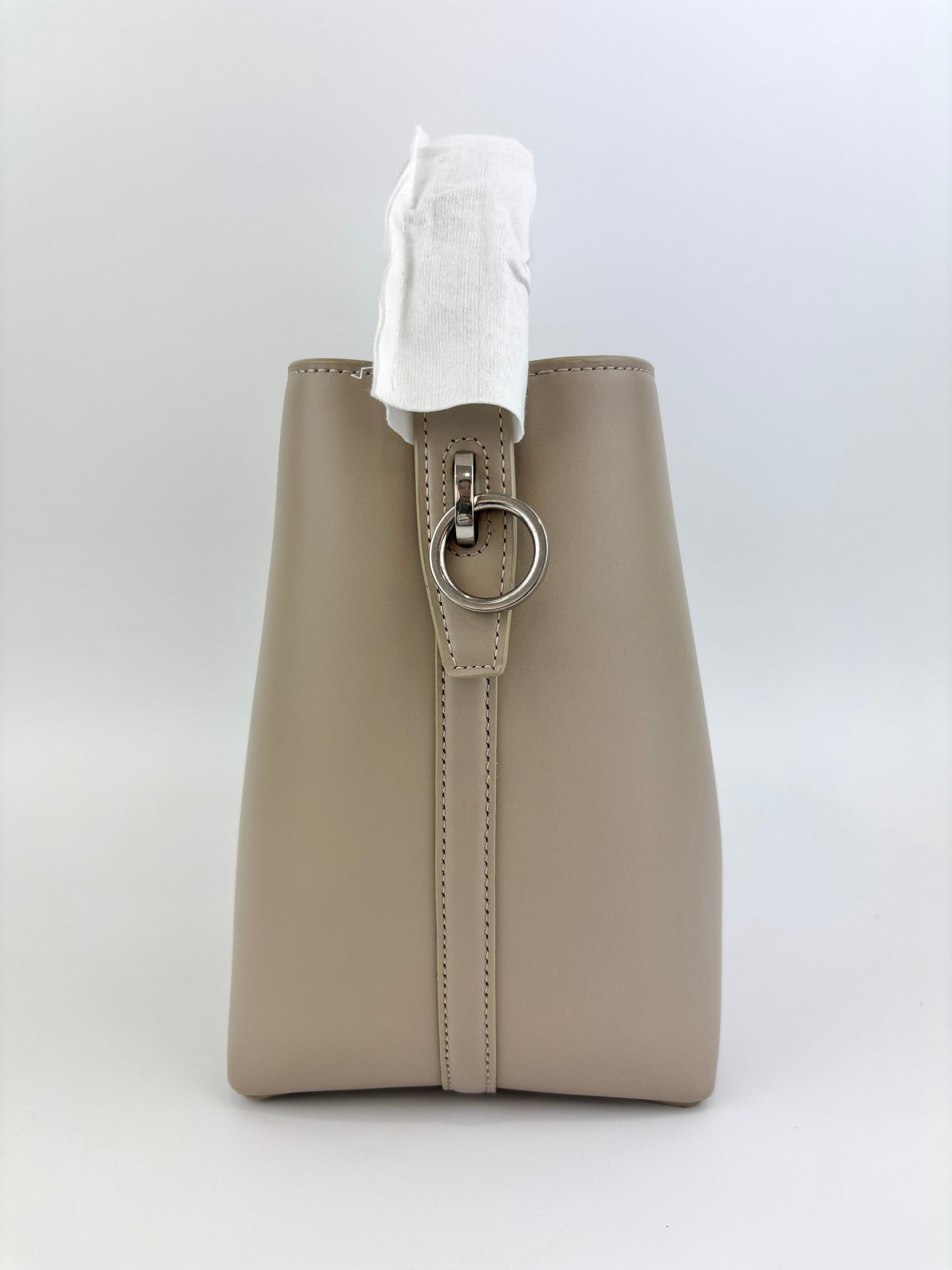 Small Le 37 Bucket Bag in Seasalt