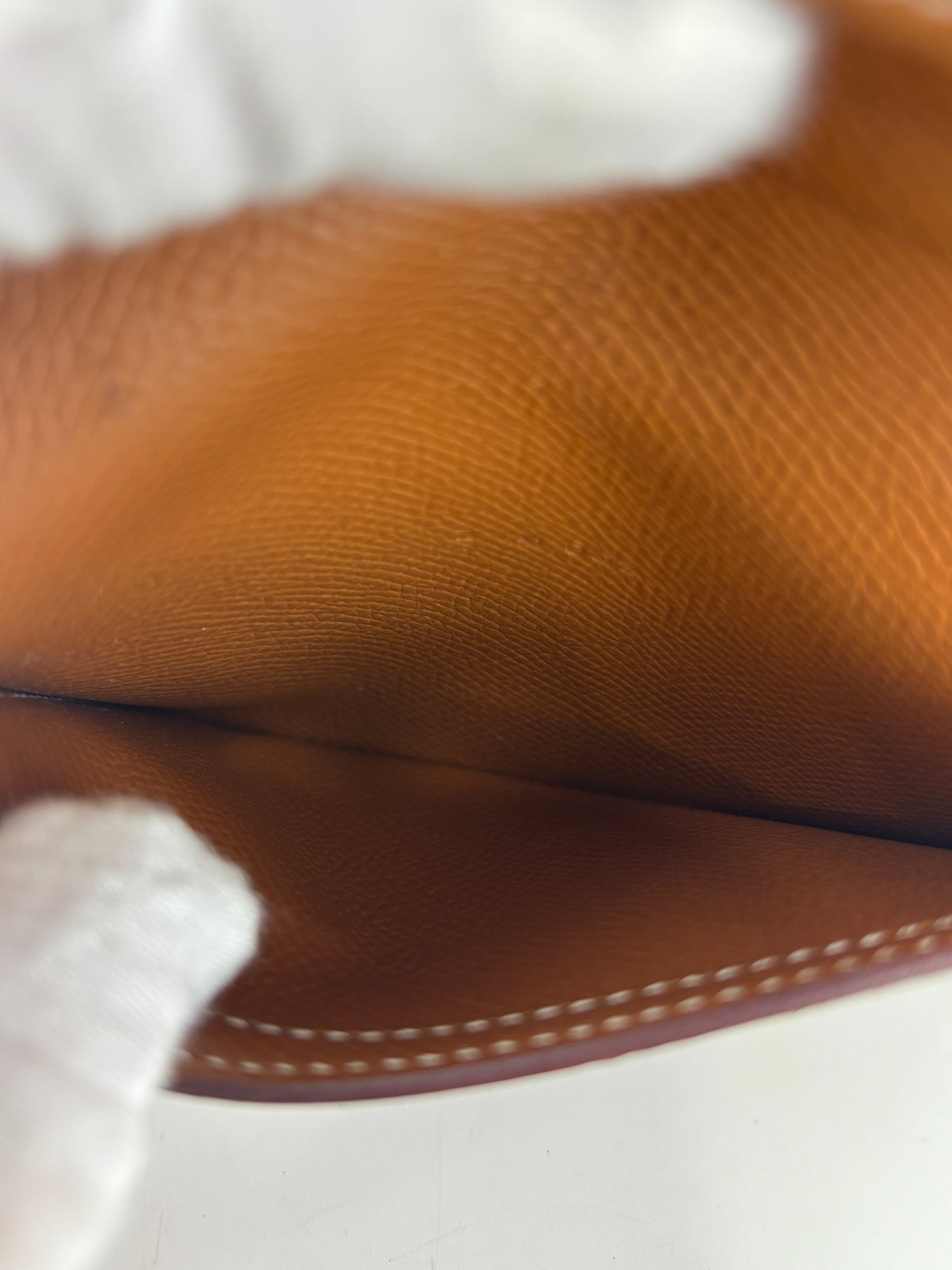 Bearn Compact Wallet in Gold