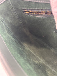 Le 5 À 7 Leather Shoulder Bag in Vert Fonce