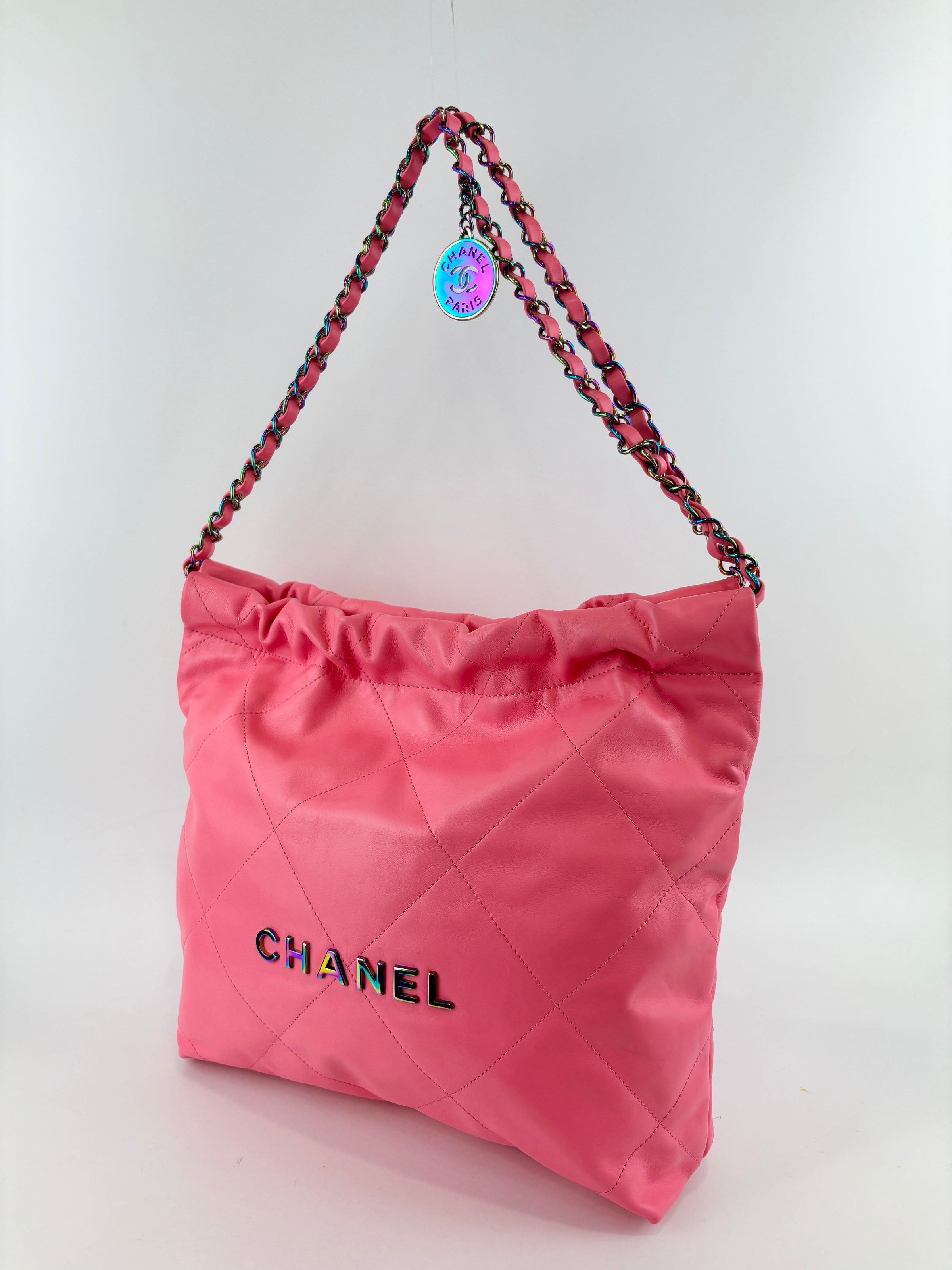 AS3260 22 Drawstring Rainbow Hardware Shiny Calfskin Quilted Pink