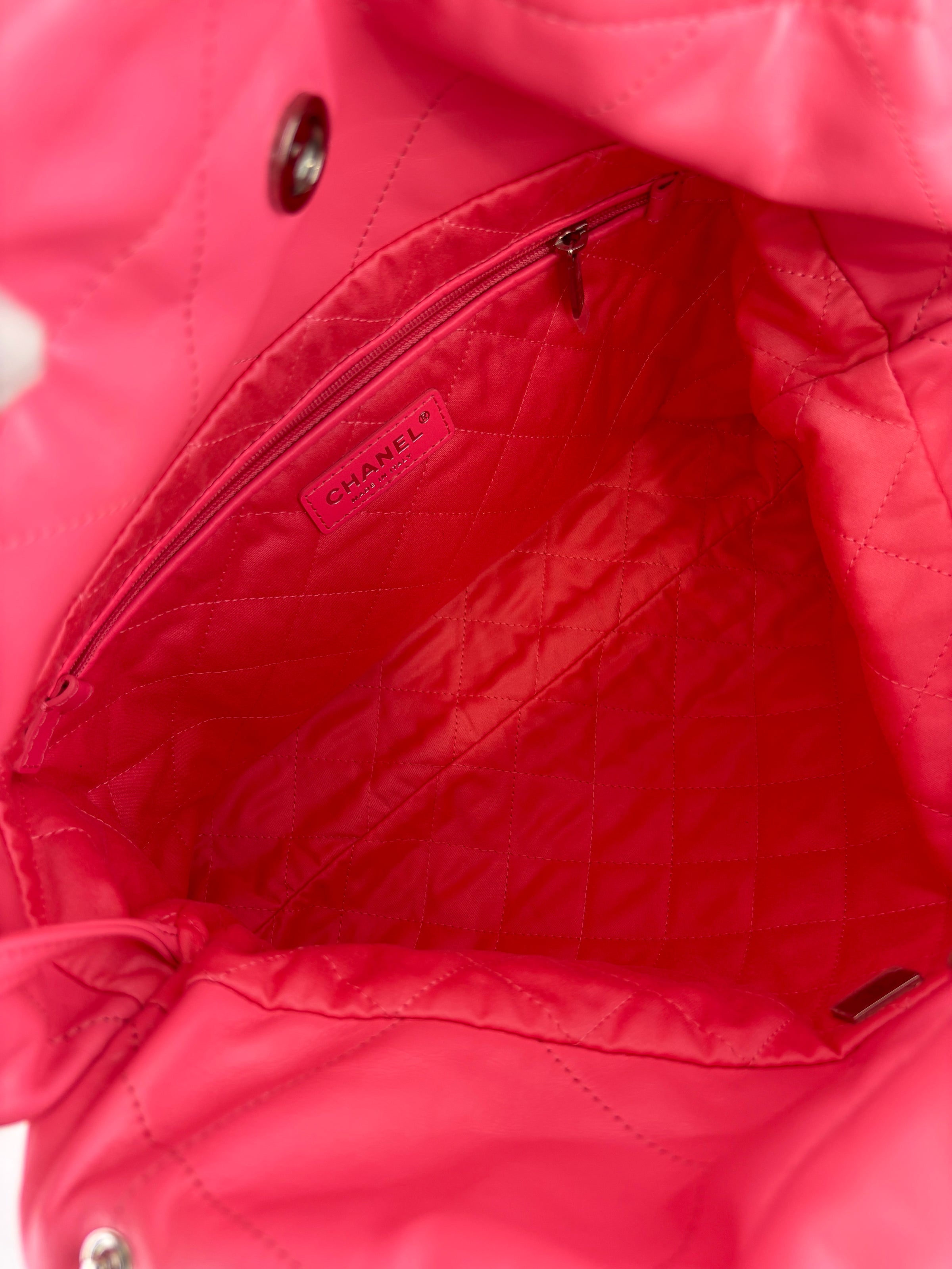 AS3260 22 Drawstring Rainbow Hardware Shiny Calfskin Quilted Pink