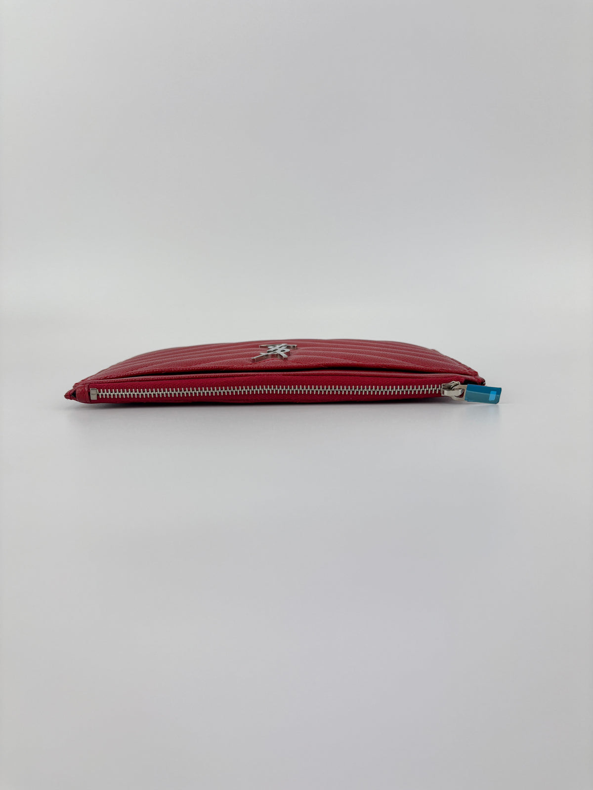 03880 Red Bill Pouch