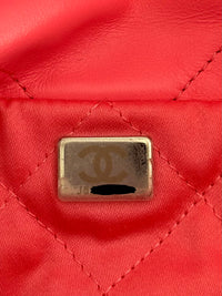 AS3260 22 Drawstring Rainbow Hardware Shiny Calfskin Quilted Pink
