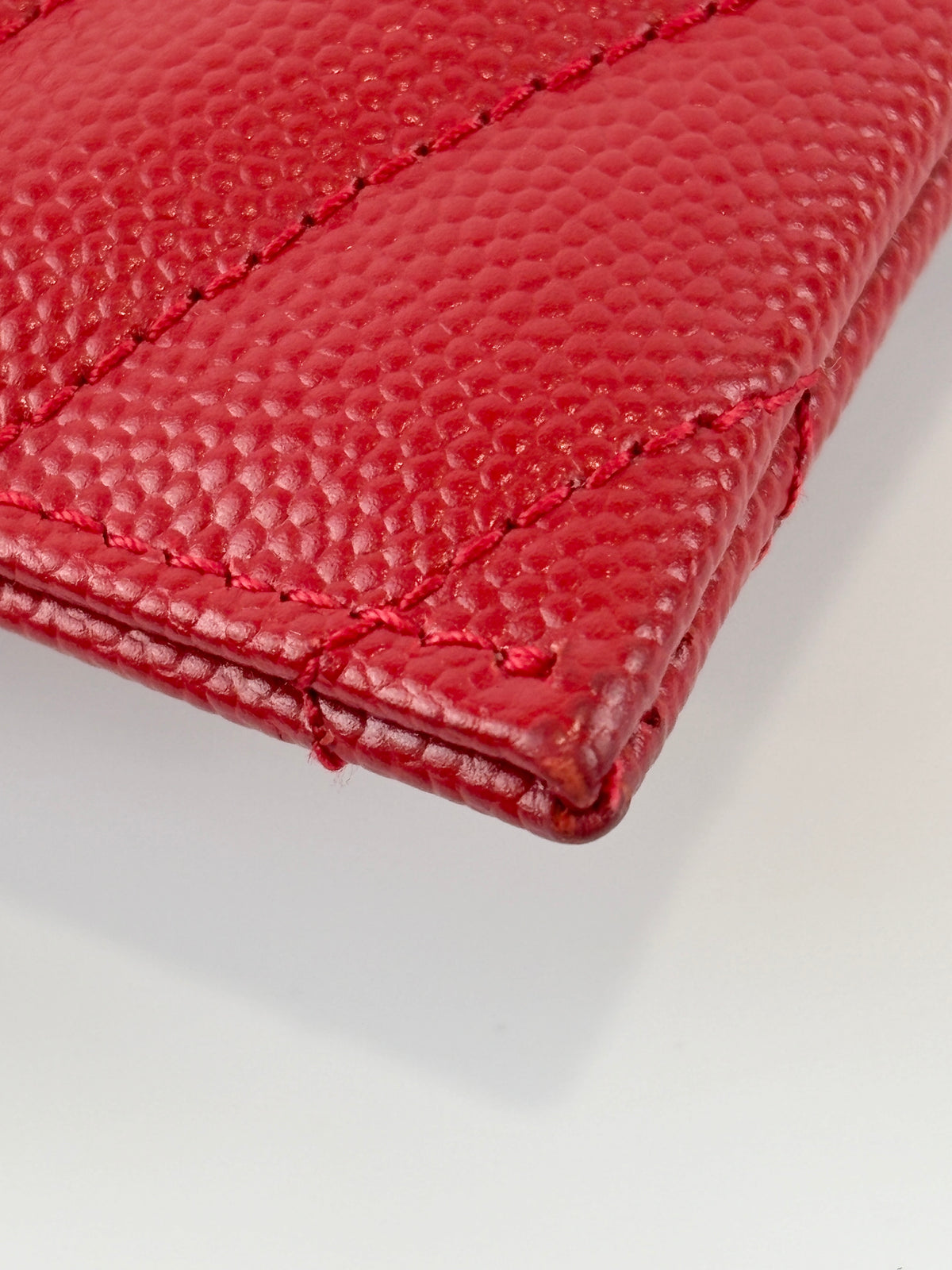 03880 Red Bill Pouch