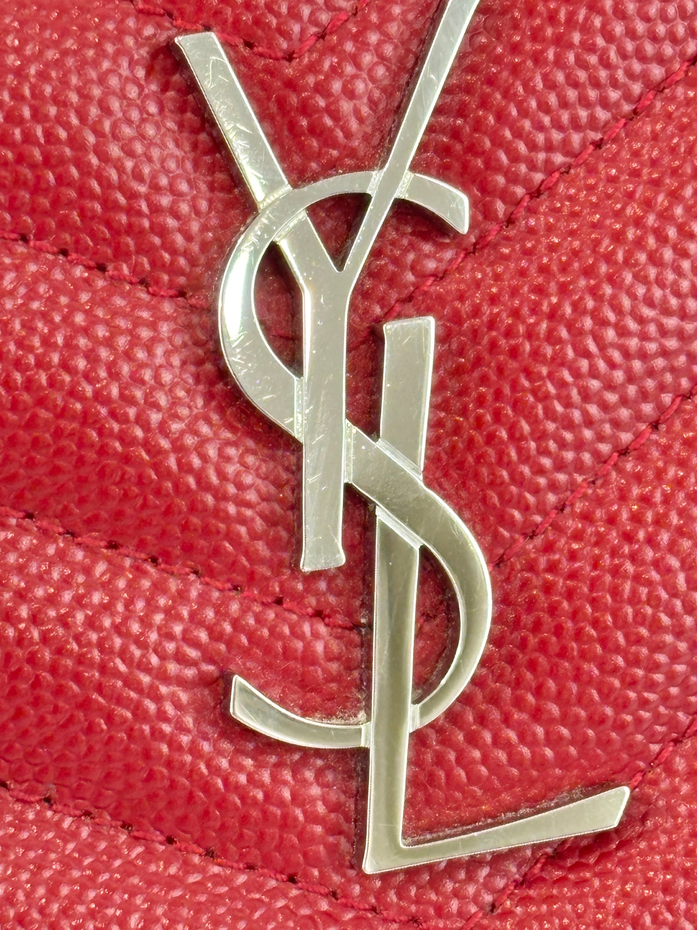 03880 Red Bill Pouch