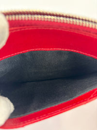 03880 Red Bill Pouch