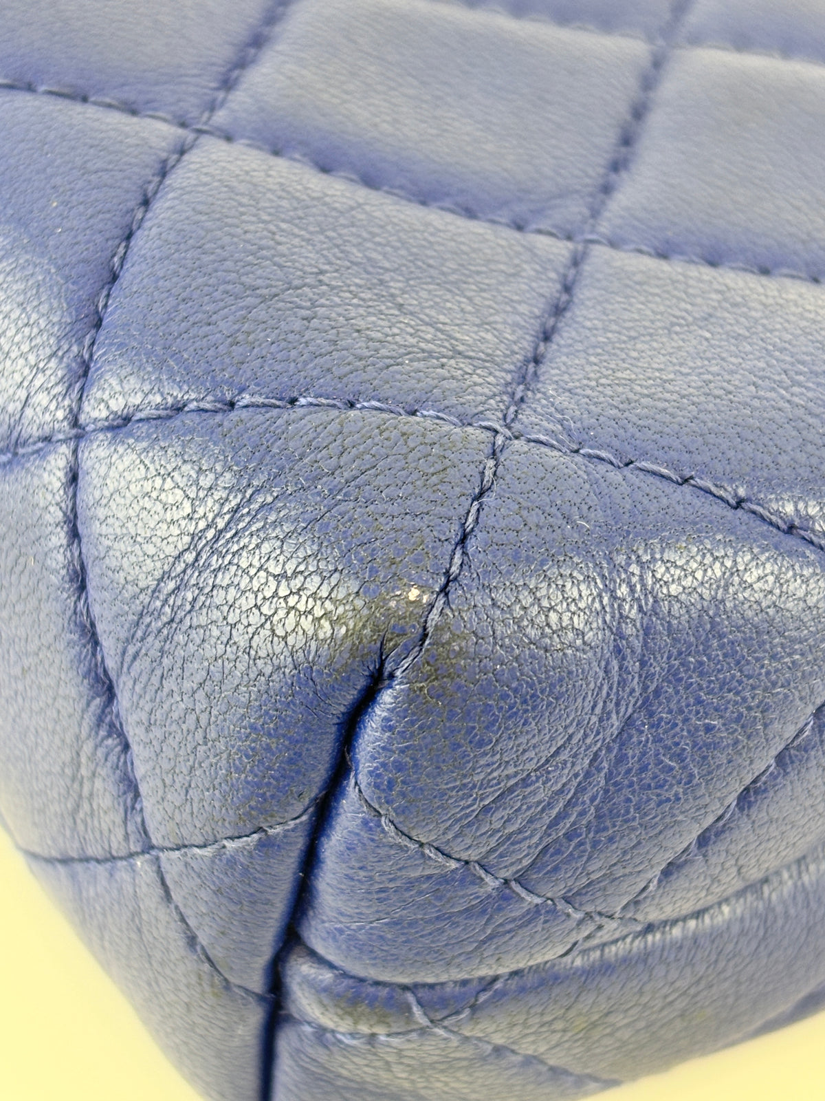 A69259Y Bleu Fonce Pouch