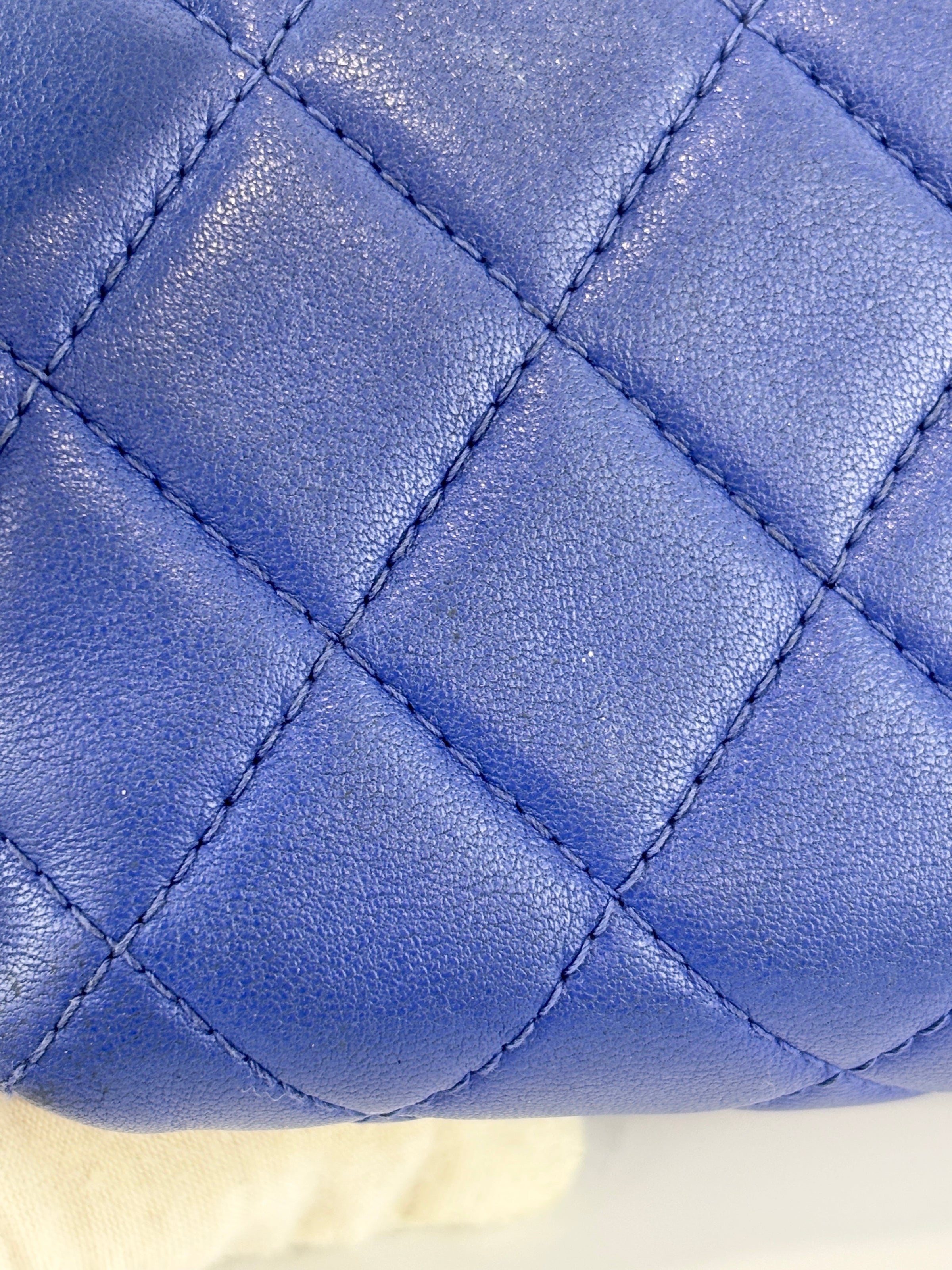 A69259Y Bleu Fonce Pouch