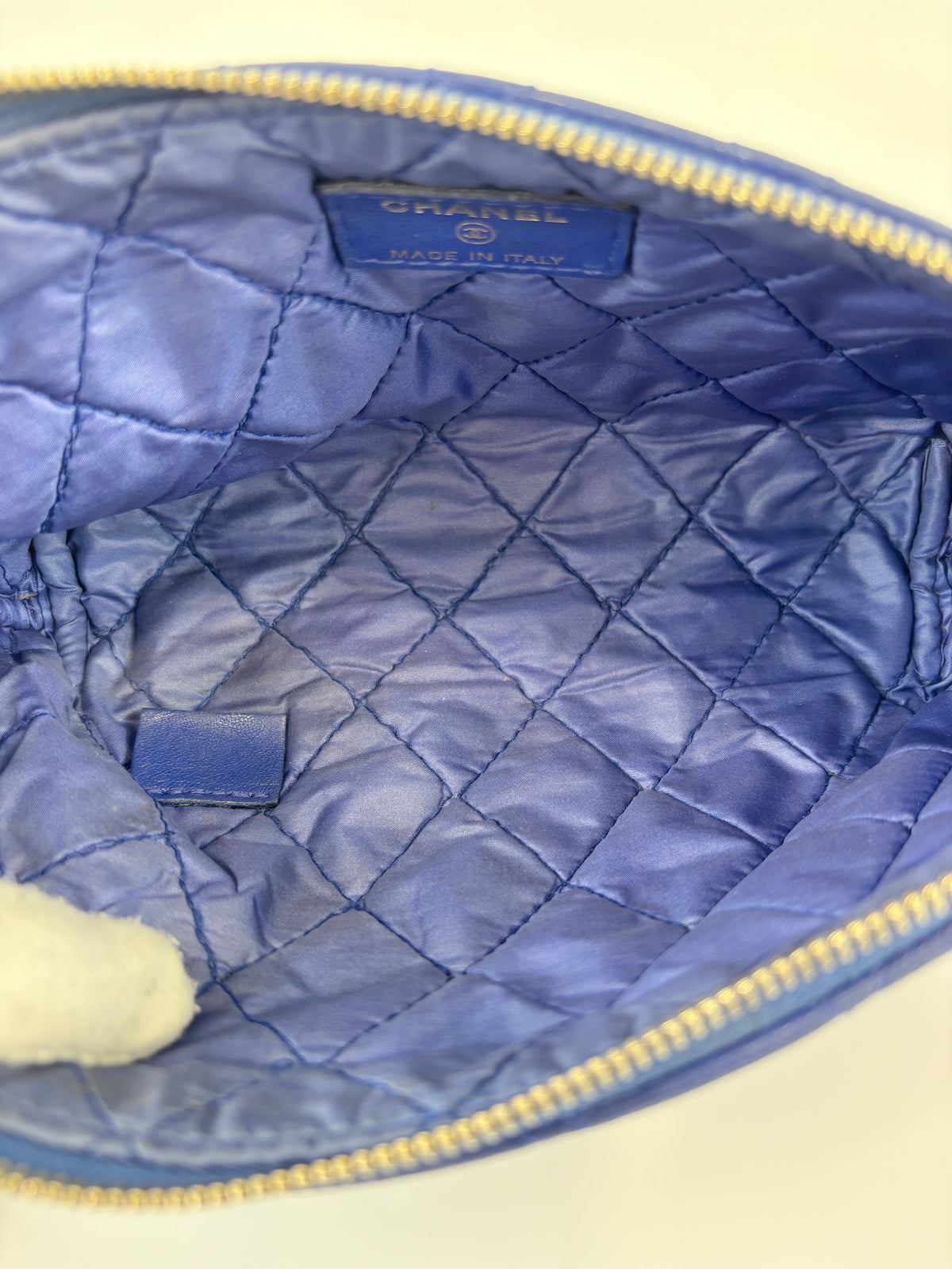 A69259Y Bleu Fonce Pouch