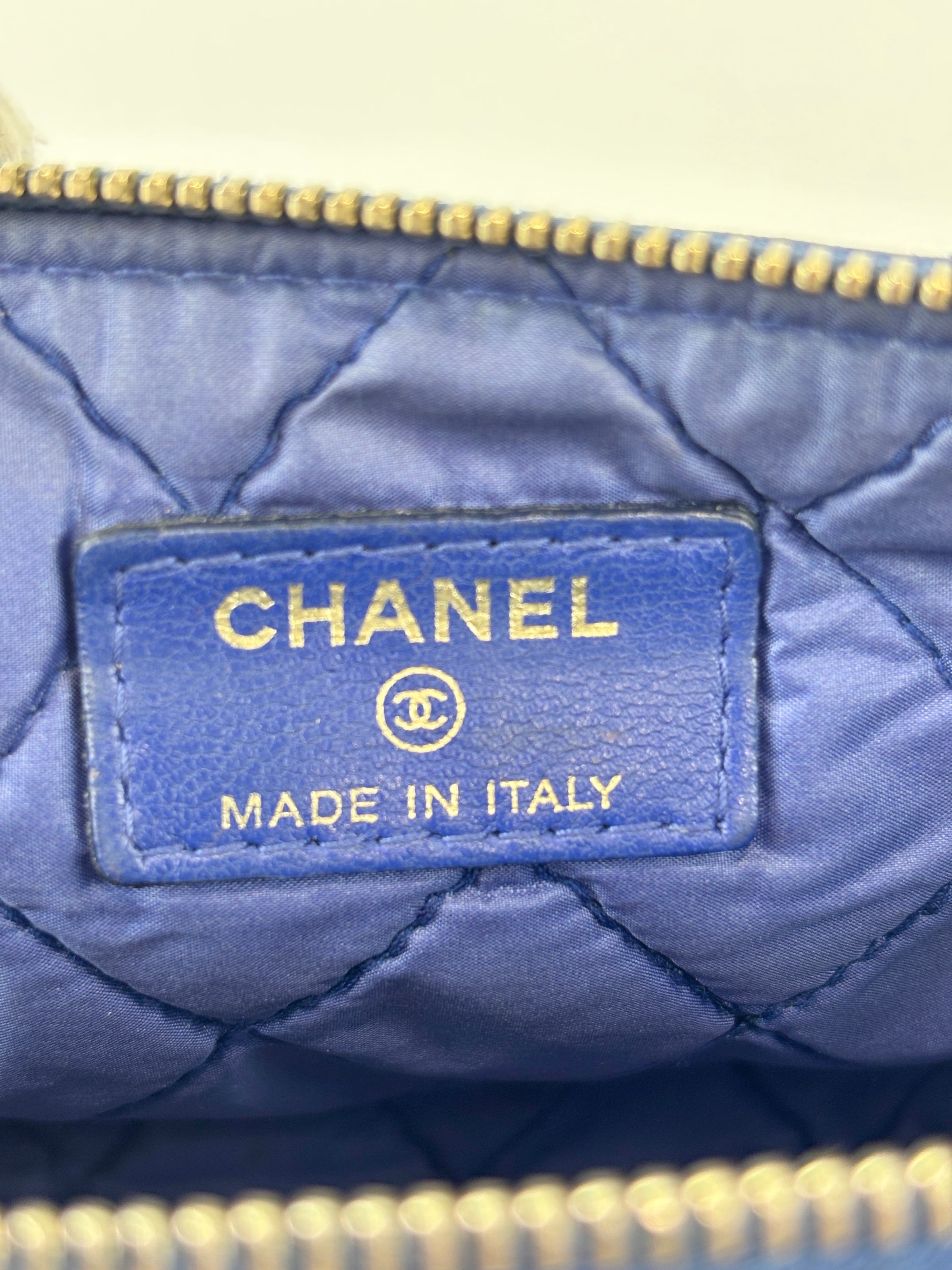 A69259Y Bleu Fonce Pouch