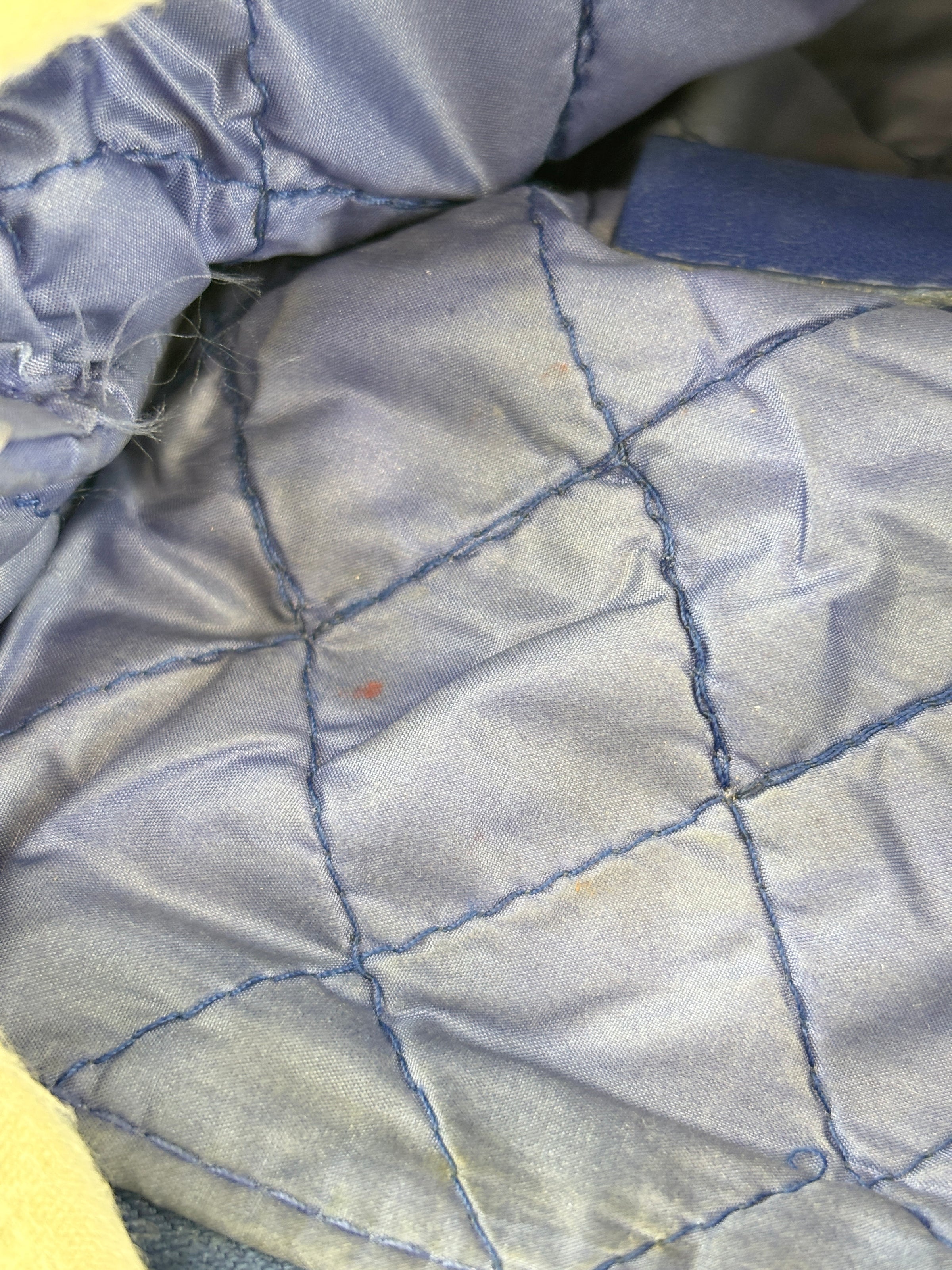 A69259Y Bleu Fonce Pouch