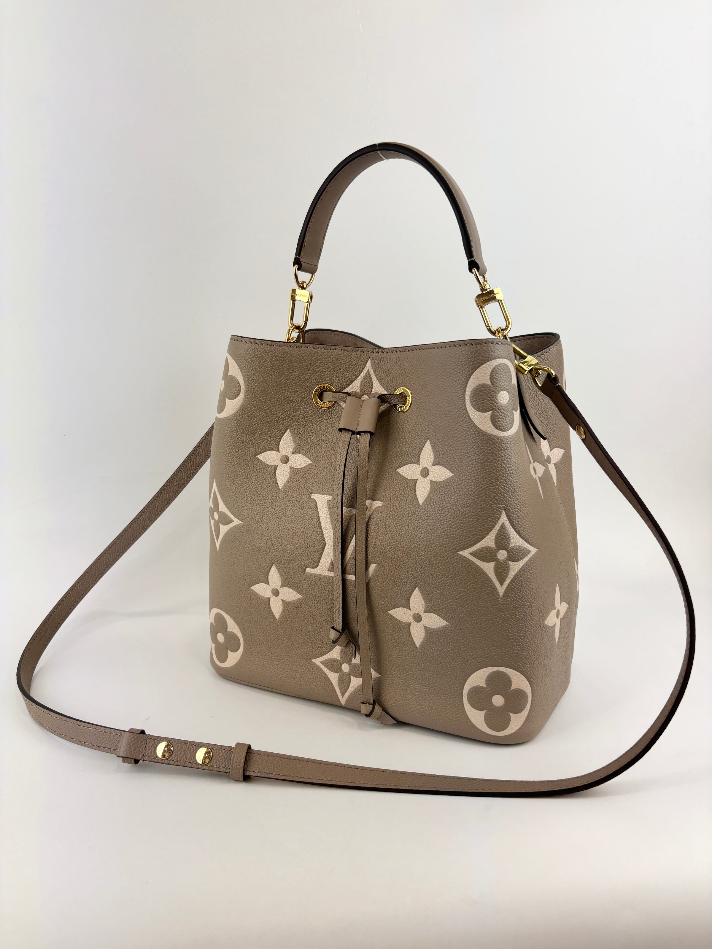 NeoNoe MM Bicolor Monogram Empreinte Leather in Tourterelle / Creme (RFID)