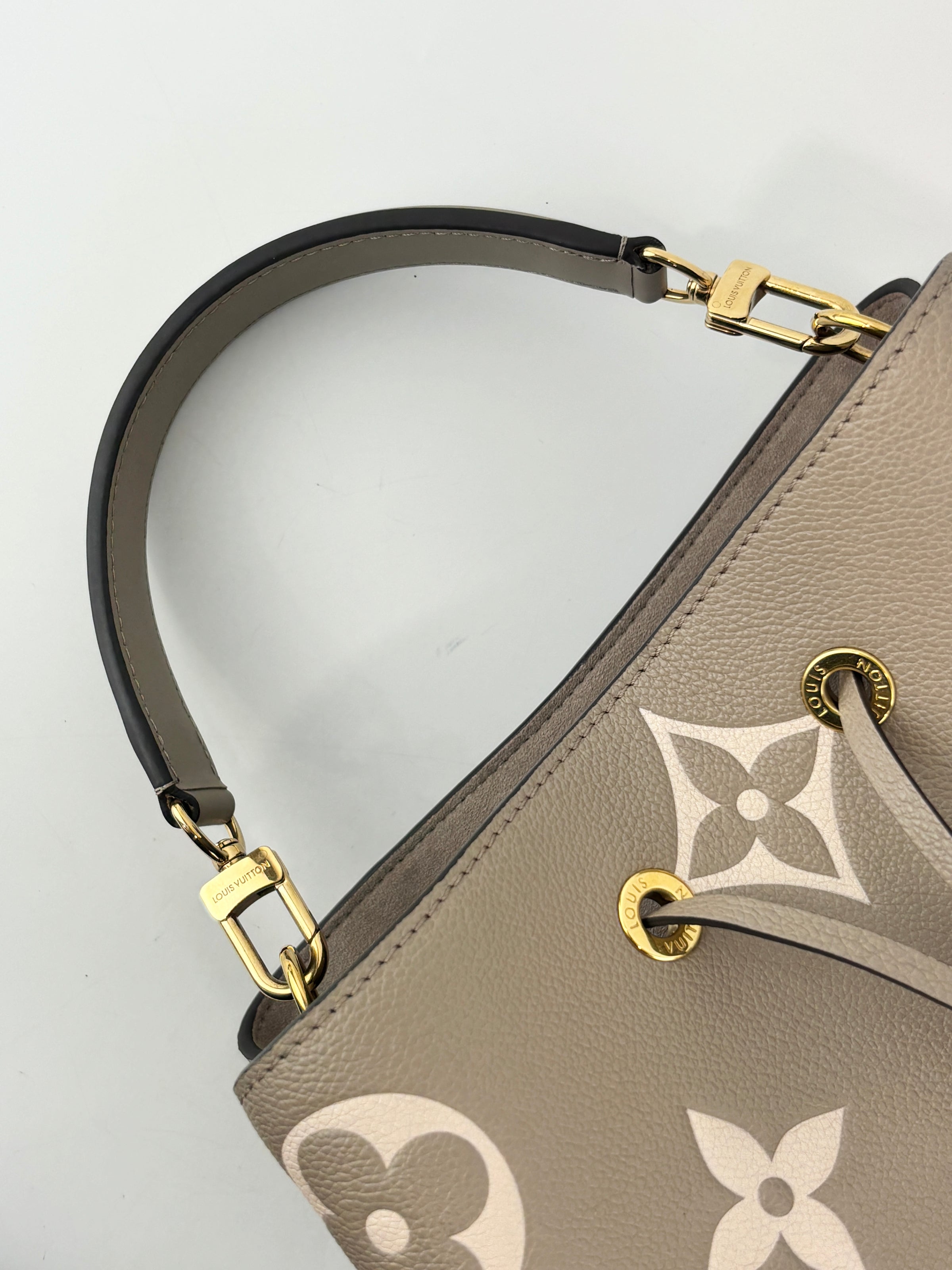 NeoNoe MM Bicolor Monogram Empreinte Leather in Tourterelle / Creme (RFID)